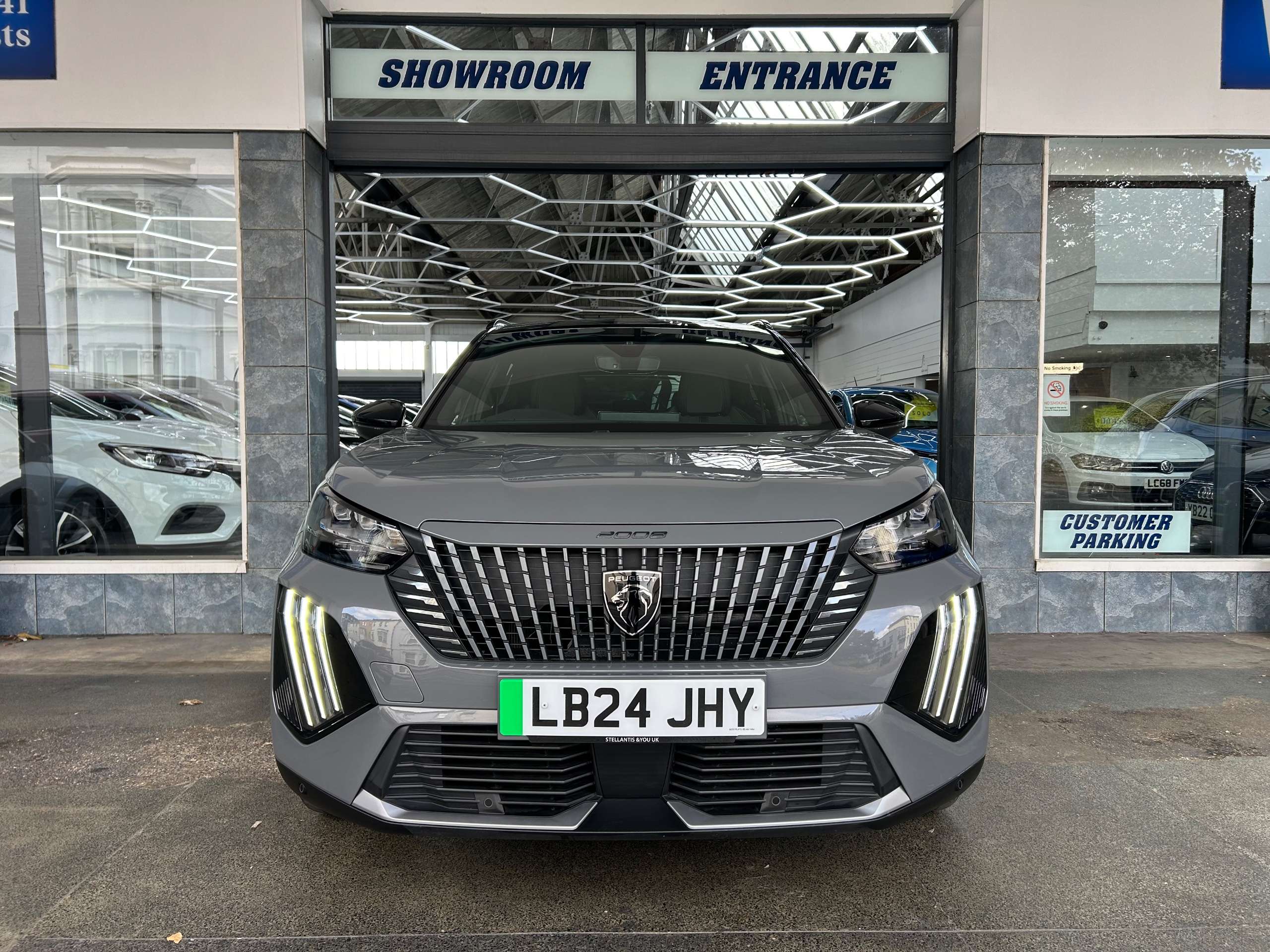 A 2024 PEUGEOT E-2008 50kWh GT SUV Electric Auto (11kW Charger) (136 ps) 5dr A 2024 PEUGEOT E-2008 50kWh GT SUV Electric Auto (11kW Charger) (136 ps) 5dr