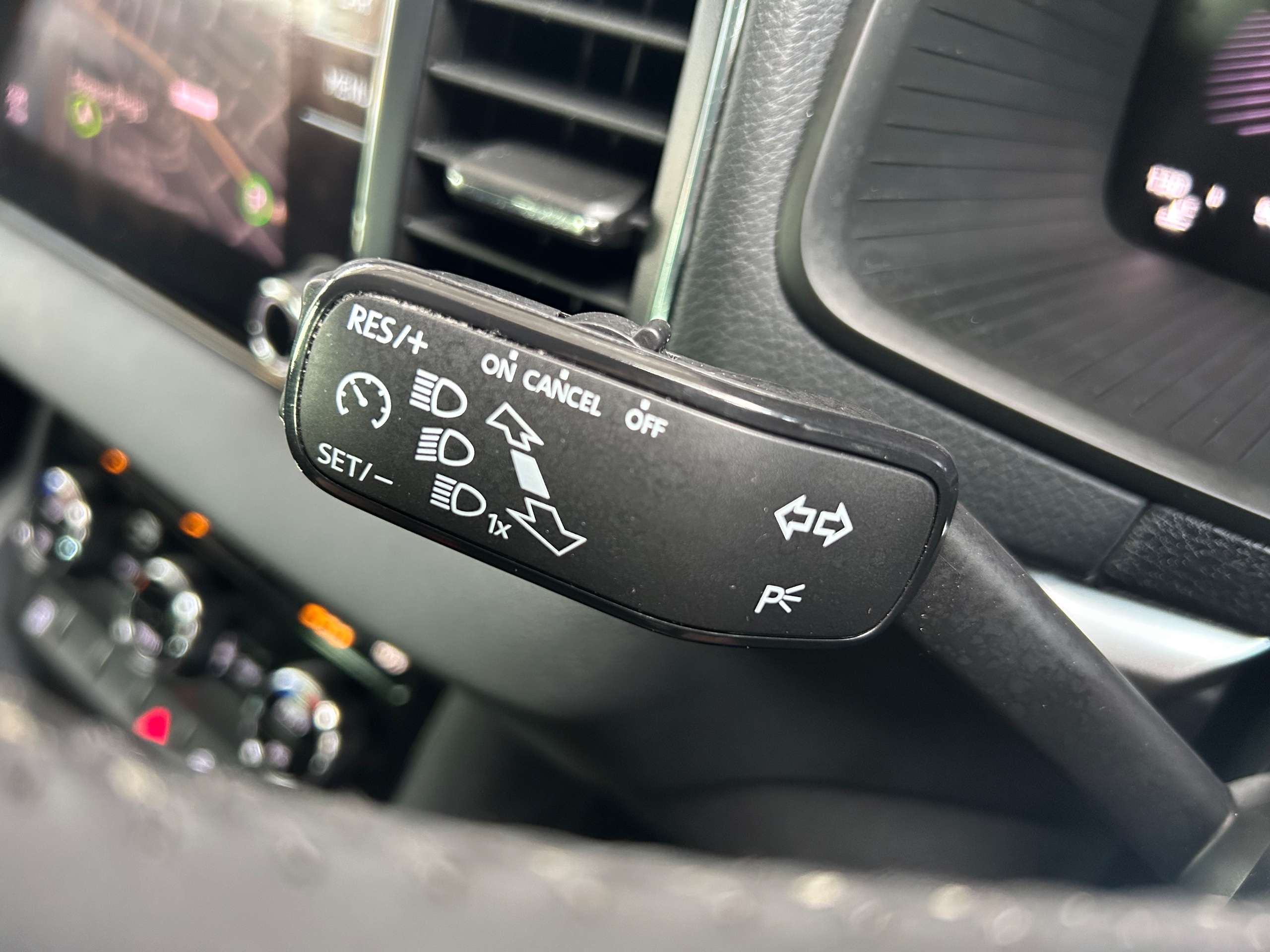 2023 SKODA KAROQ 2023 SKODA KAROQ