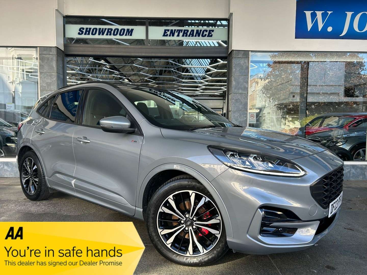 A 2023 FORD KUGA 2.5h Duratec ST-Line X Edition SUV Petrol Hybrid CVT Euro 6 (s/s) (190 ps) 5dr A 2023 FORD KUGA 2.5h Duratec ST-Line X Edition SUV Petrol Hybrid CVT Euro 6 (s/s) (190 ps) 5dr