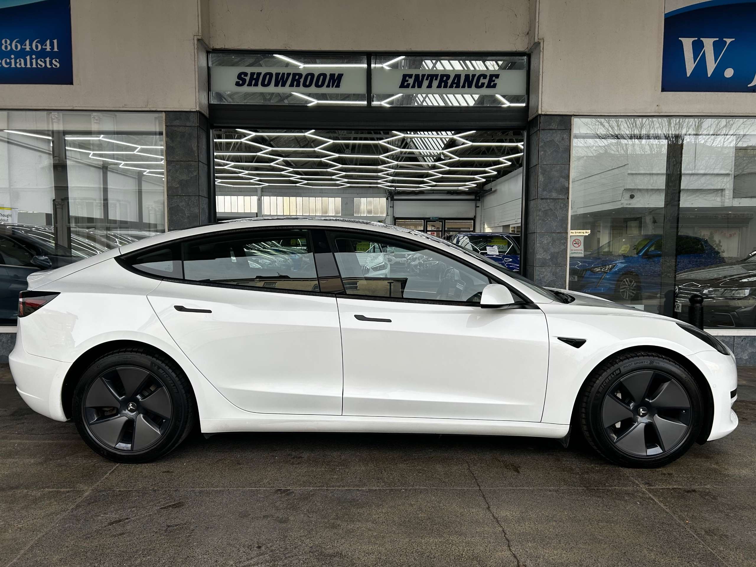 2021 TESLA MODEL 3 2021 TESLA MODEL 3