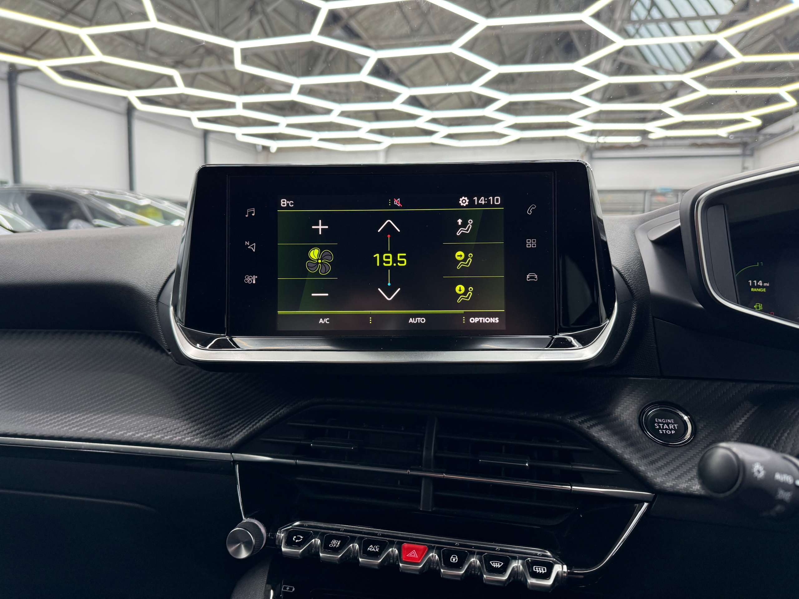 2020 PEUGEOT 2008 2020 PEUGEOT 2008