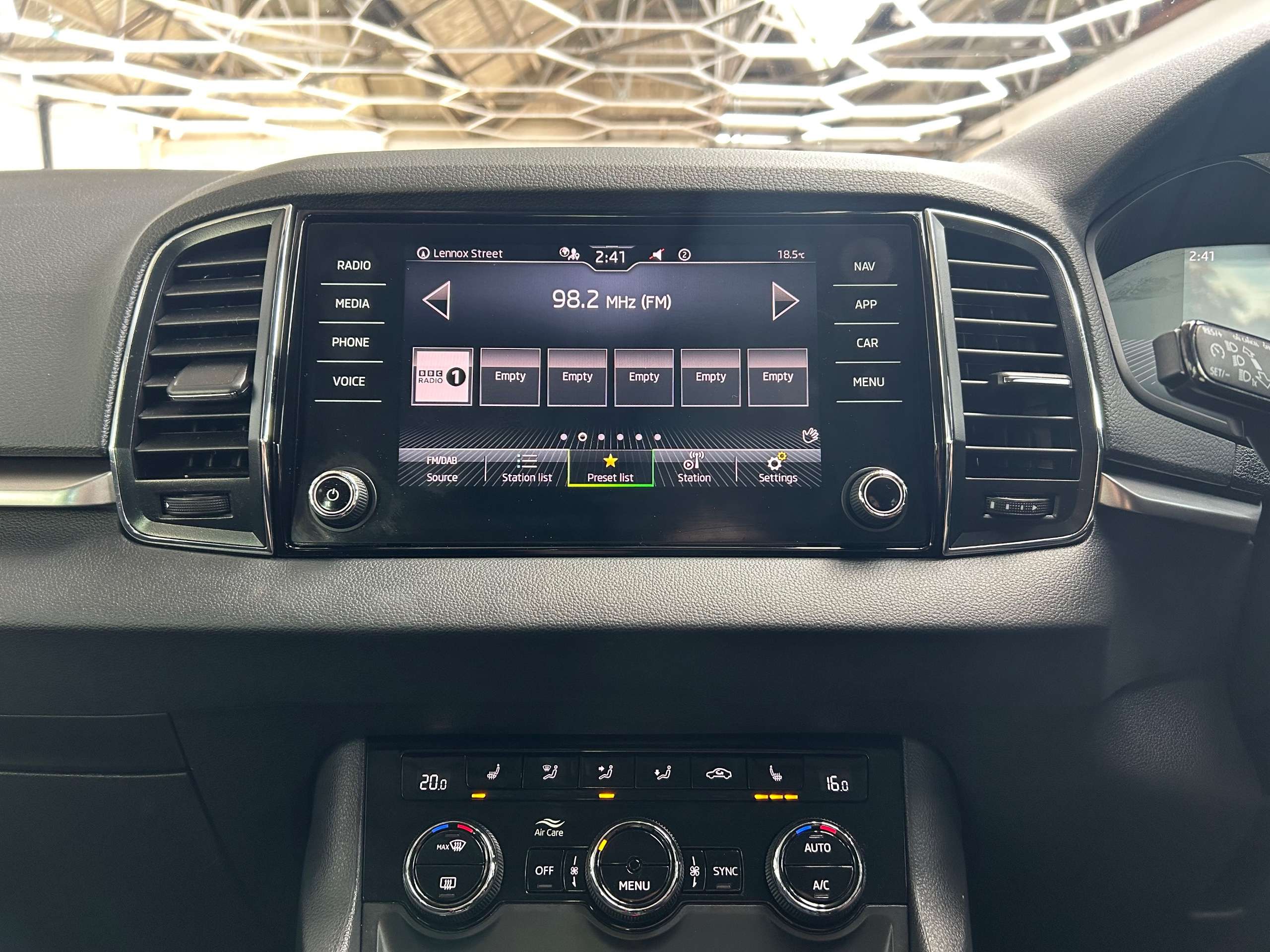 2023 SKODA KAROQ 2023 SKODA KAROQ