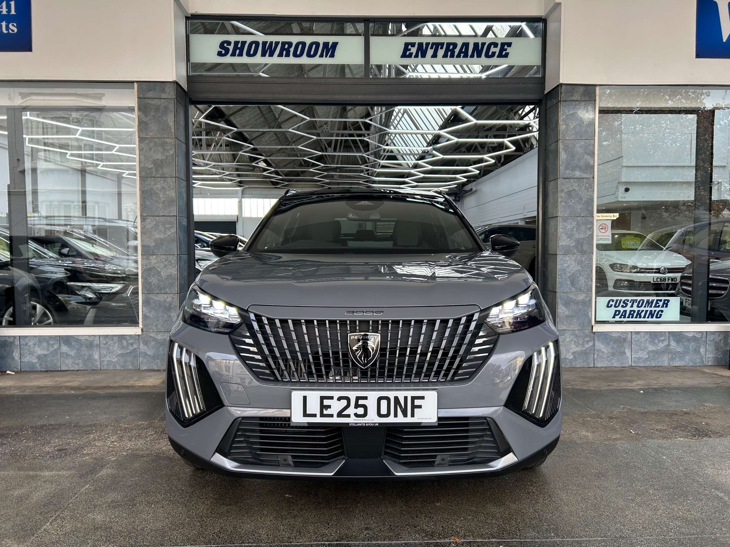 A 2025 PEUGEOT 2008 1.2 PureTech GT SUV Petrol EAT Euro 6 (s/s) (130 ps) 5dr A 2025 PEUGEOT 2008 1.2 PureTech GT SUV Petrol EAT Euro 6 (s/s) (130 ps) 5dr