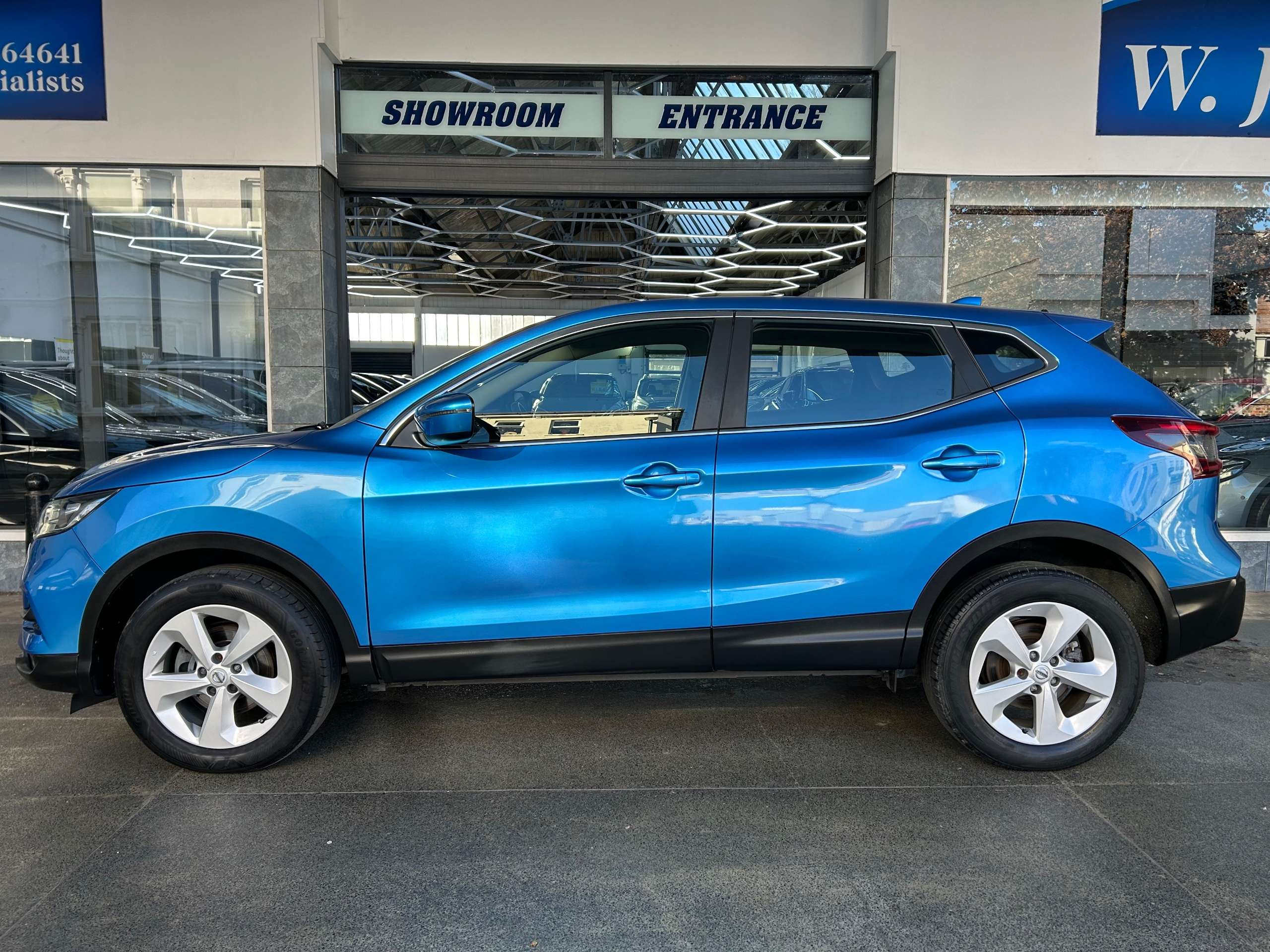A 2021 NISSAN QASHQAI 1.3 DIG-T Acenta Premium SUV Petrol DCT Auto Euro 6 (s/s) (160 ps) 5dr A 2021 NISSAN QASHQAI 1.3 DIG-T Acenta Premium SUV Petrol DCT Auto Euro 6 (s/s) (160 ps) 5dr