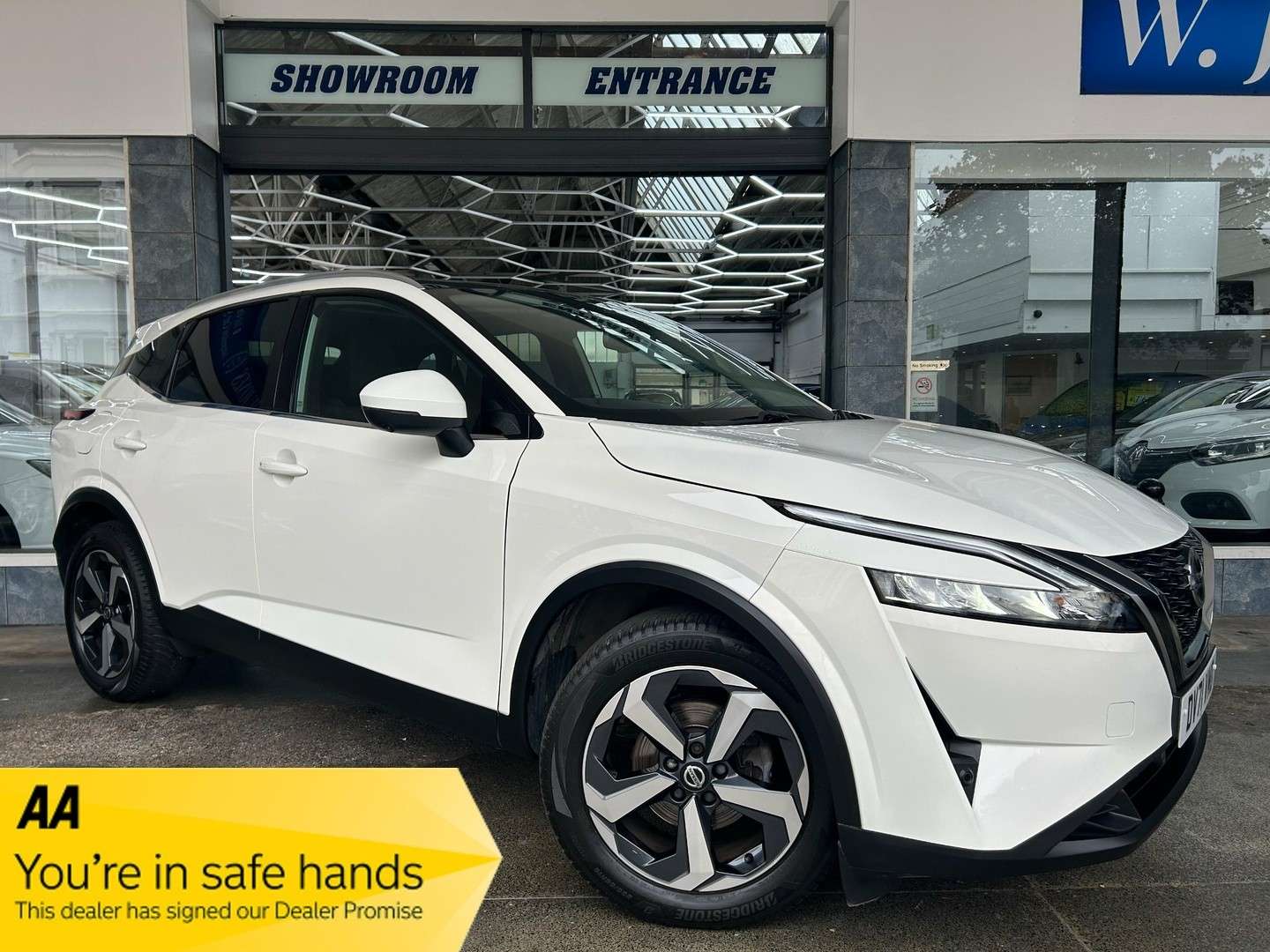 A 2021 NISSAN QASHQAI 1.3 DIG-T MHEV N-Connecta SUV Petrol Hybrid Manual Euro 6 (s/s) (140 ps) 5dr A 2021 NISSAN QASHQAI 1.3 DIG-T MHEV N-Connecta SUV Petrol Hybrid Manual Euro 6 (s/s) (140 ps) 5dr