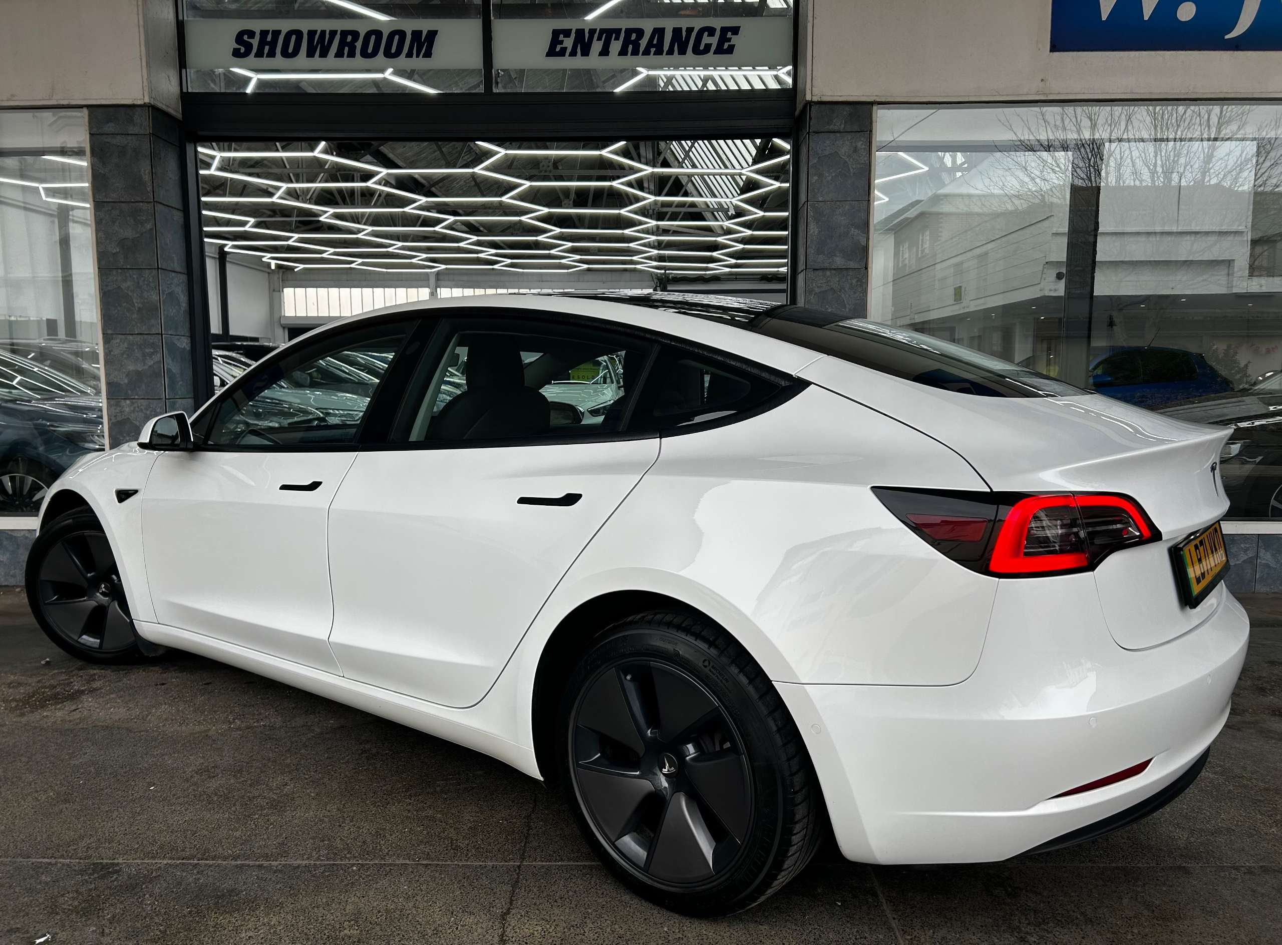 2021 TESLA MODEL 3 2021 TESLA MODEL 3