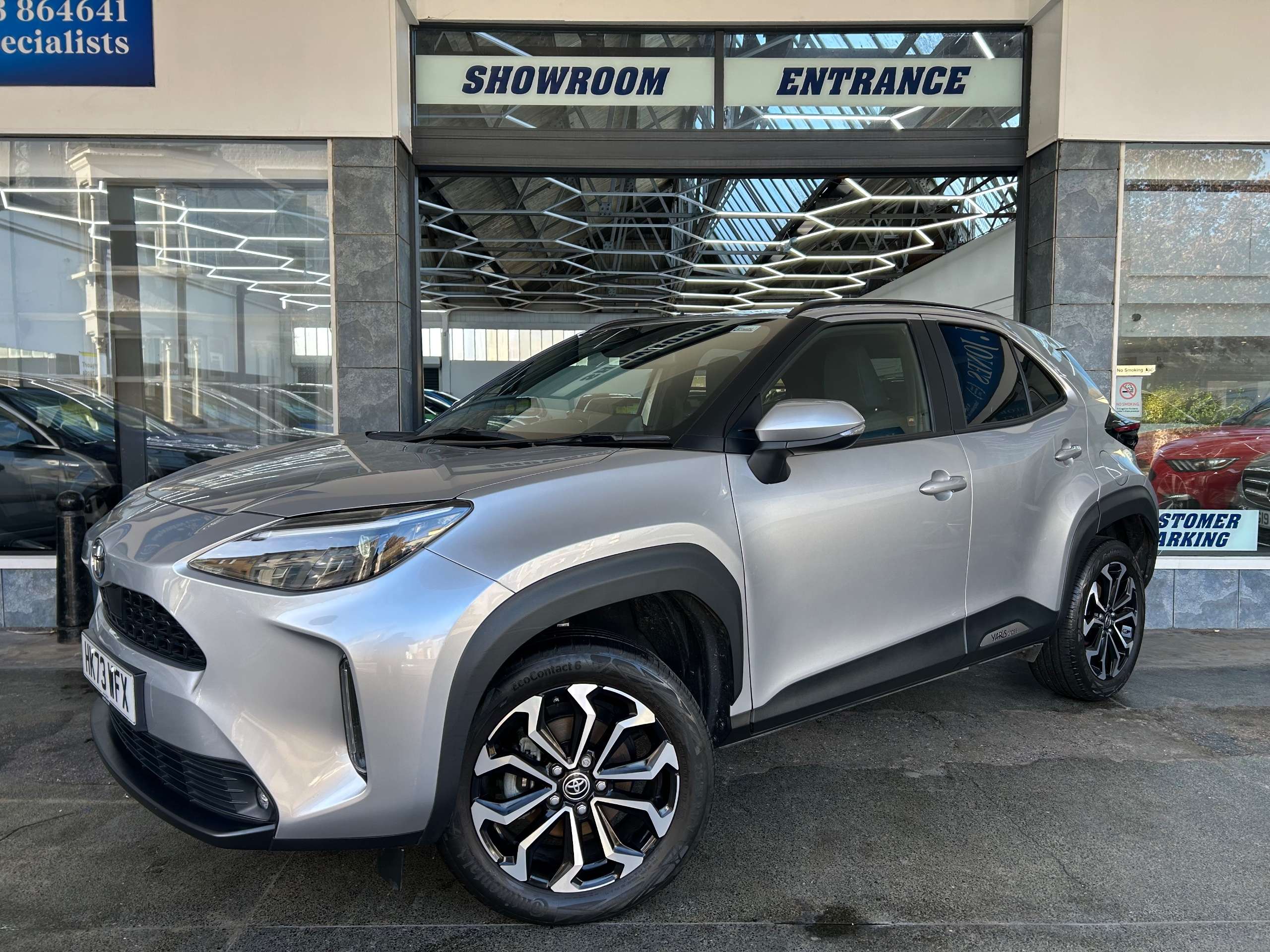 A 2024 TOYOTA YARIS CROSS 1.5 VVT-h Design SUV Petrol Hybrid E-CVT Euro 6 (s/s) (116 ps) 5dr A 2024 TOYOTA YARIS CROSS 1.5 VVT-h Design SUV Petrol Hybrid E-CVT Euro 6 (s/s) (116 ps) 5dr