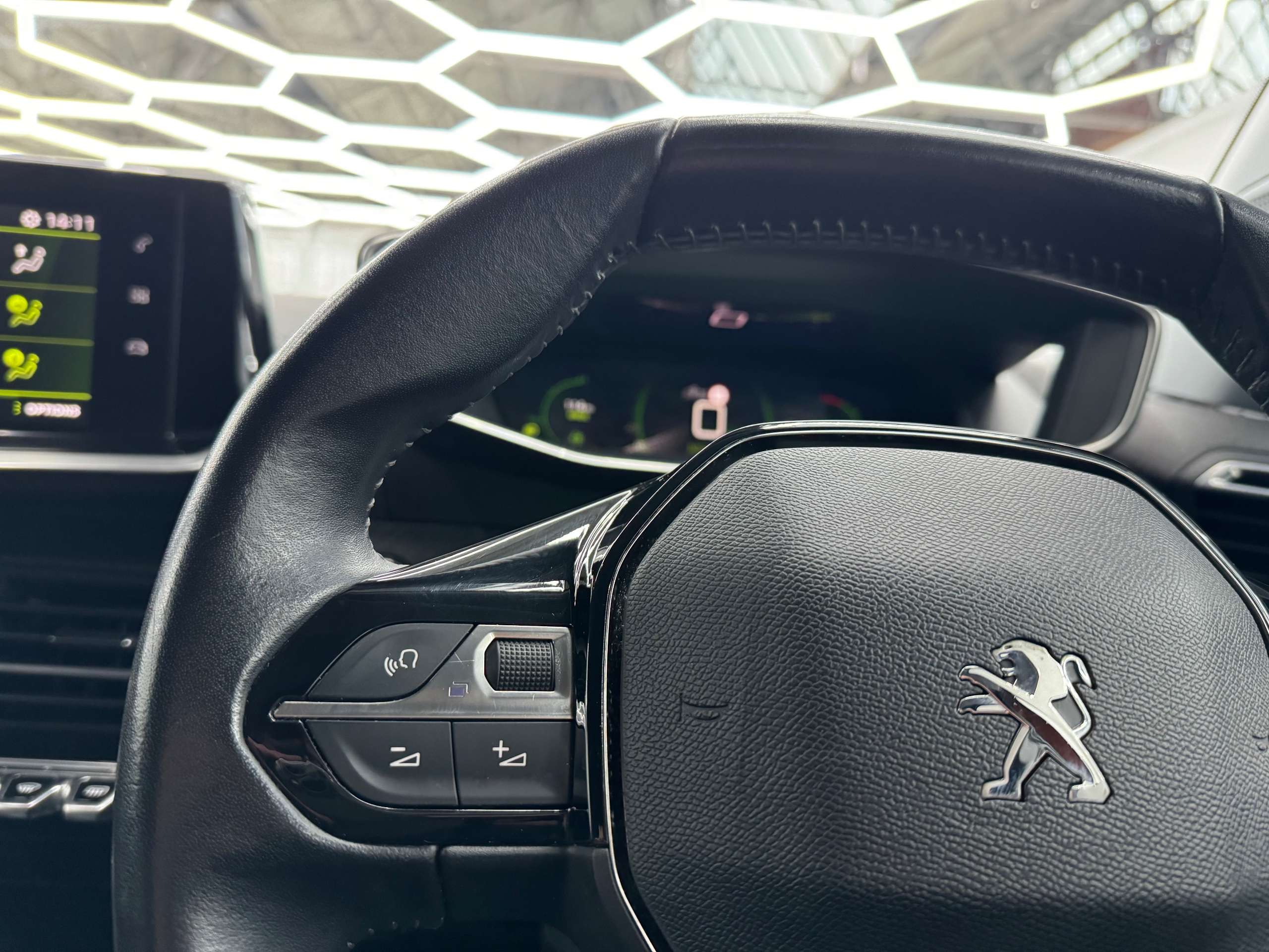 2020 PEUGEOT 2008 2020 PEUGEOT 2008