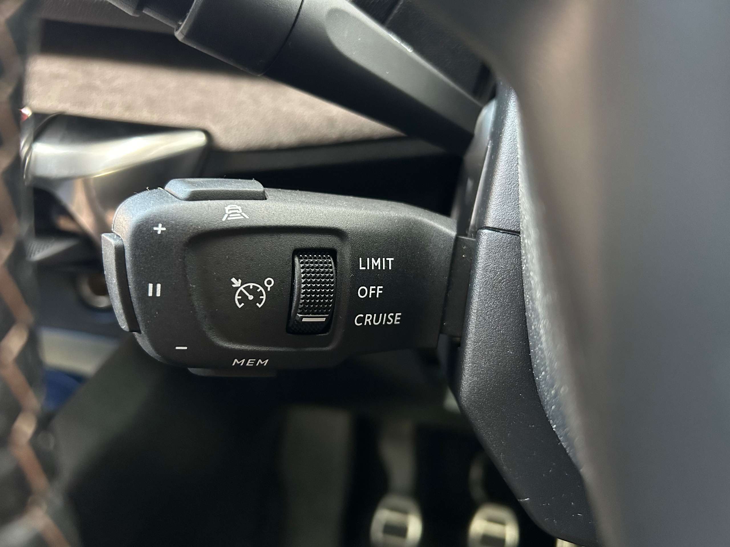 2021 PEUGEOT 3008 2021 PEUGEOT 3008