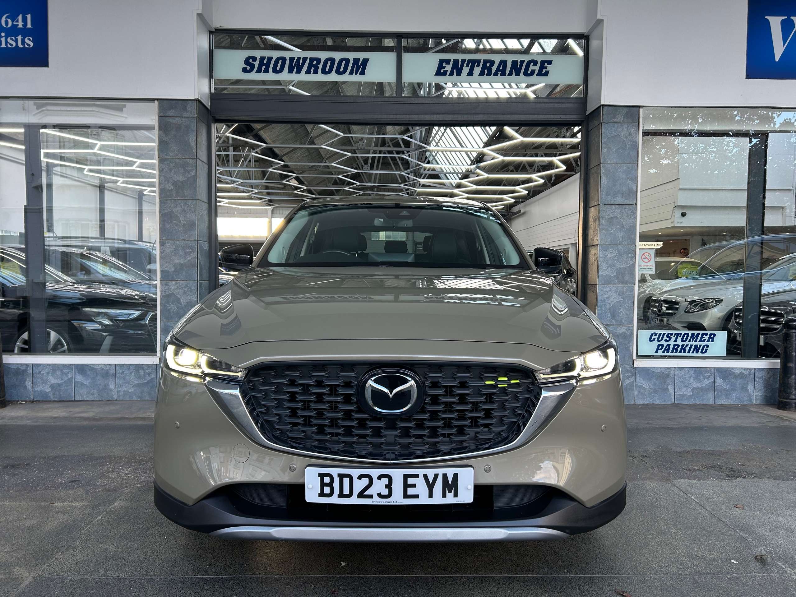 A 2023 MAZDA CX-5 2.0 e-SKYACTIV G MHEV Newground SUV Petrol Auto Euro 6 (s/s) (165 ps) 5dr A 2023 MAZDA CX-5 2.0 e-SKYACTIV G MHEV Newground SUV Petrol Auto Euro 6 (s/s) (165 ps) 5dr