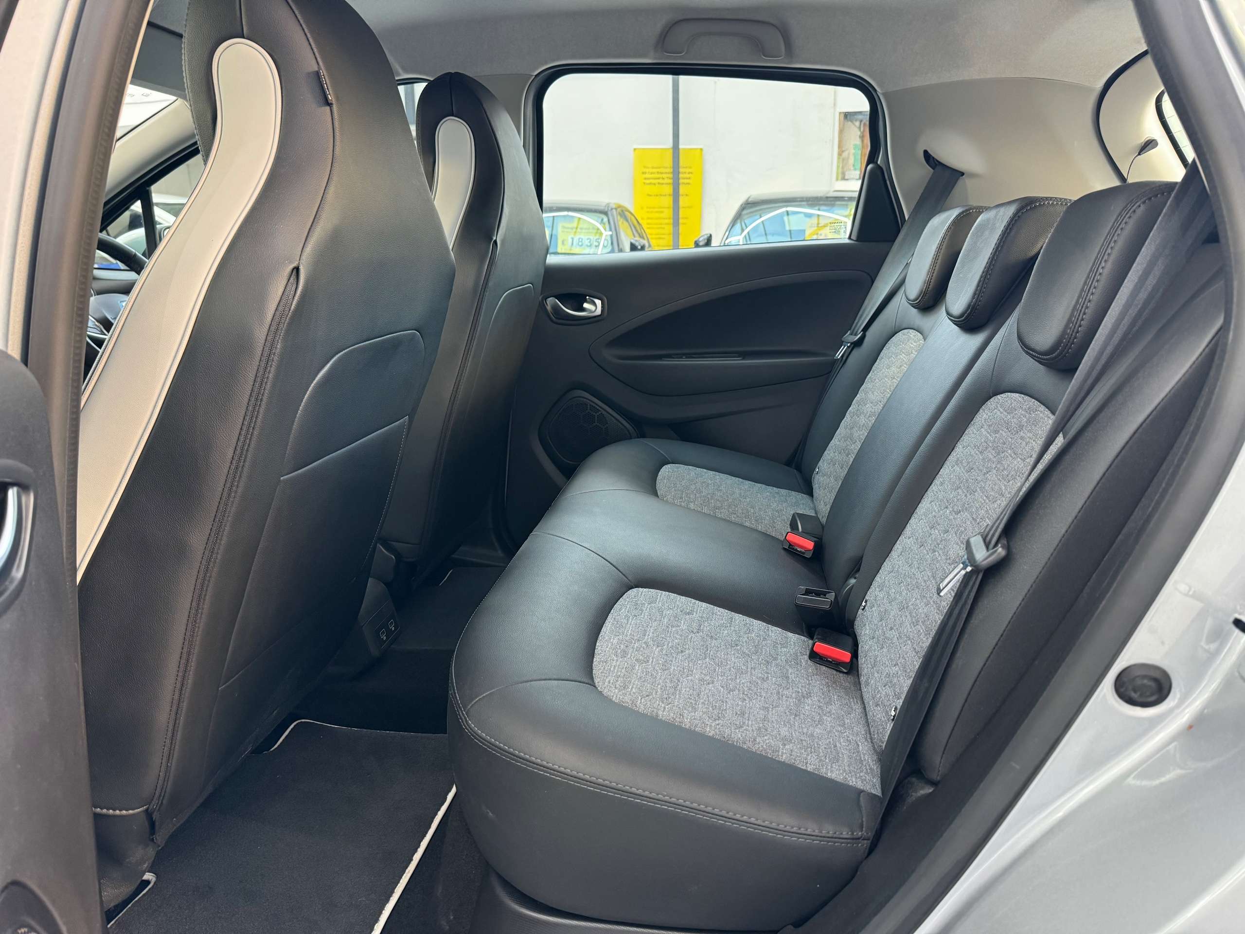 2021 RENAULT ZOE 2021 RENAULT ZOE
