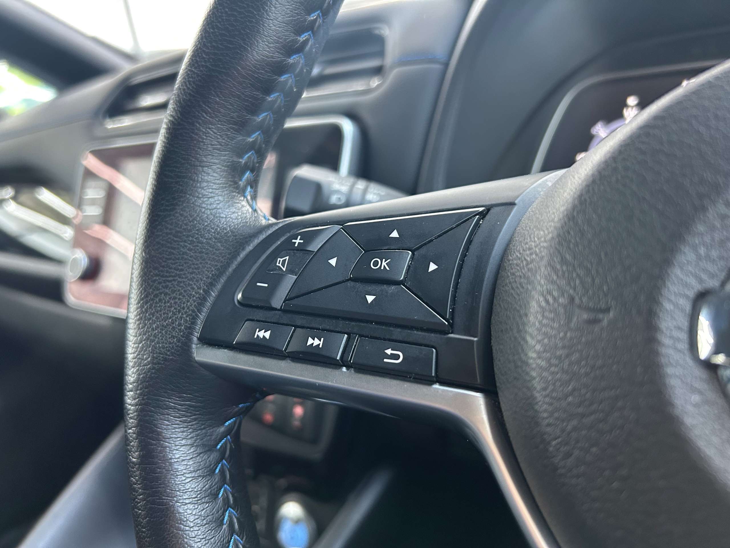 2022 NISSAN LEAF 2022 NISSAN LEAF