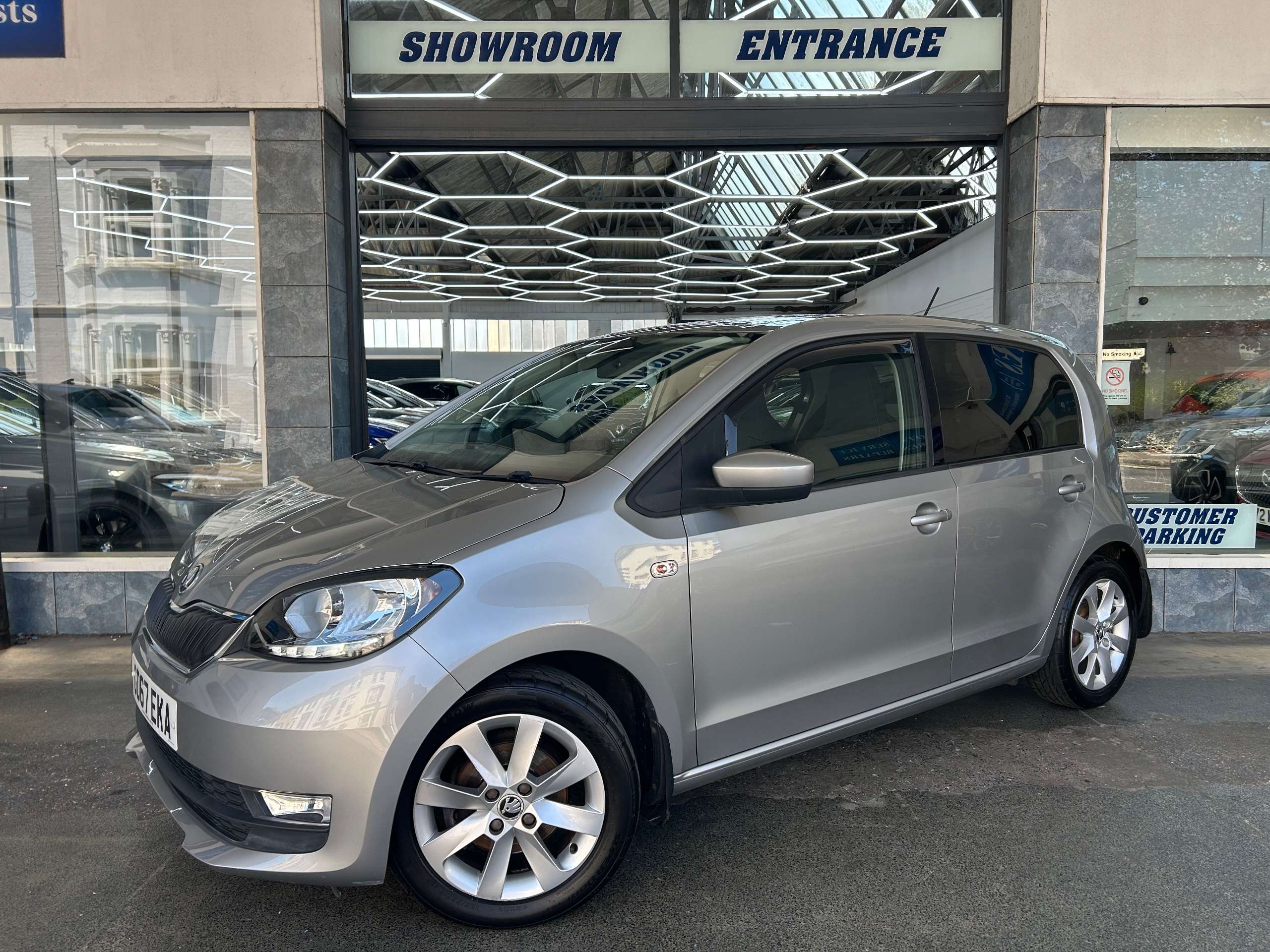 A 2018 SKODA CITIGO SE L GREENTECH MPI A 2018 SKODA CITIGO SE L GREENTECH MPI