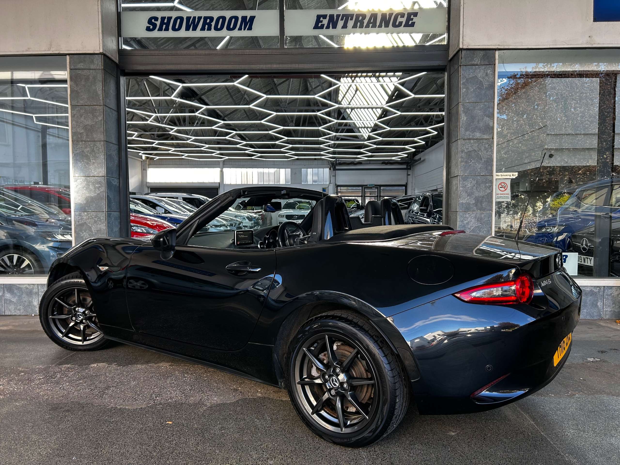 2016 MAZDA MX-5 2016 MAZDA MX-5