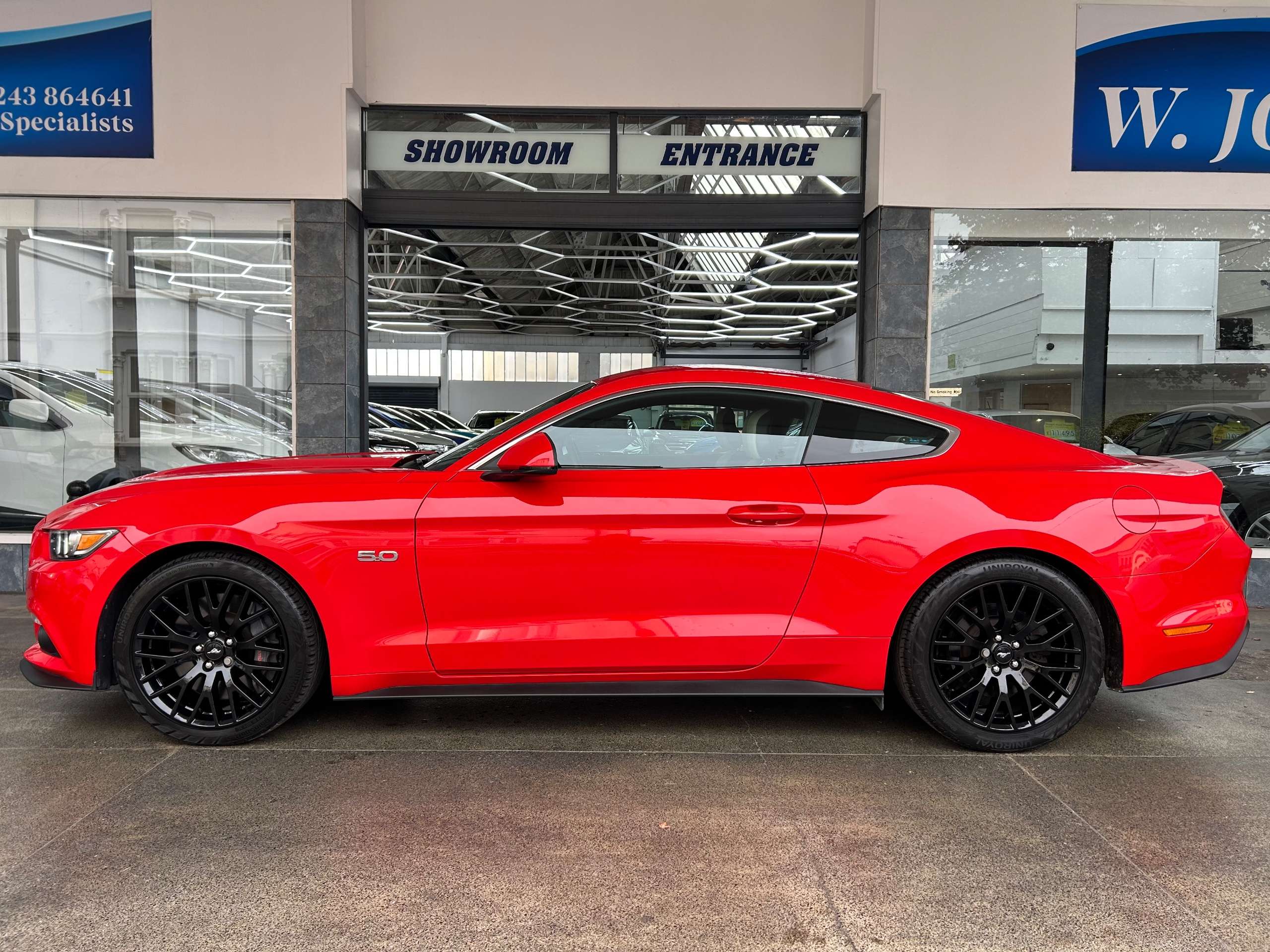 A 2017 FORD MUSTANG 5.0 V8 GT Fastback Petrol SelShift Euro 6 (416 bhp) 2dr A 2017 FORD MUSTANG 5.0 V8 GT Fastback Petrol SelShift Euro 6 (416 bhp) 2dr