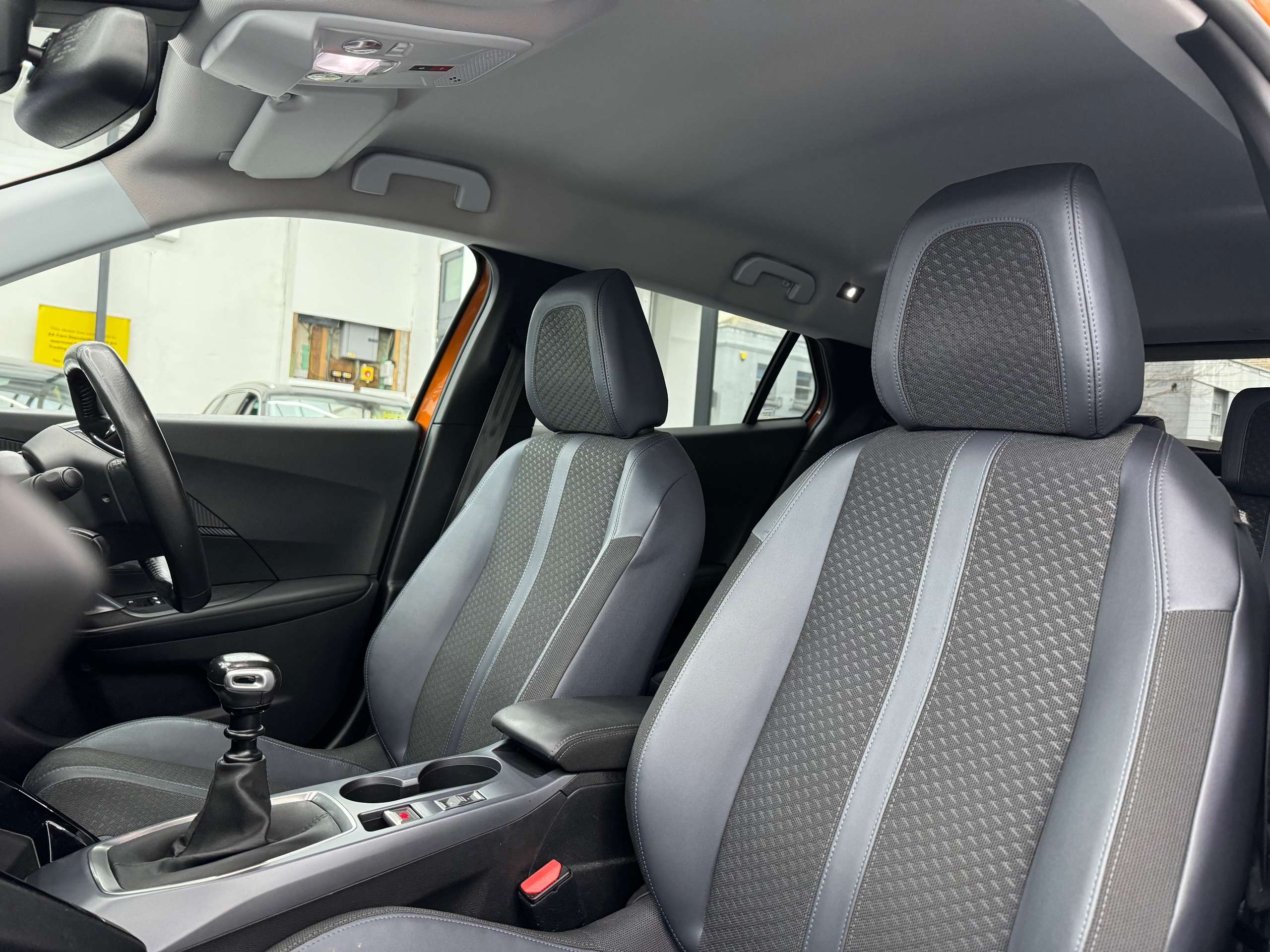 2020 PEUGEOT 2008 2020 PEUGEOT 2008