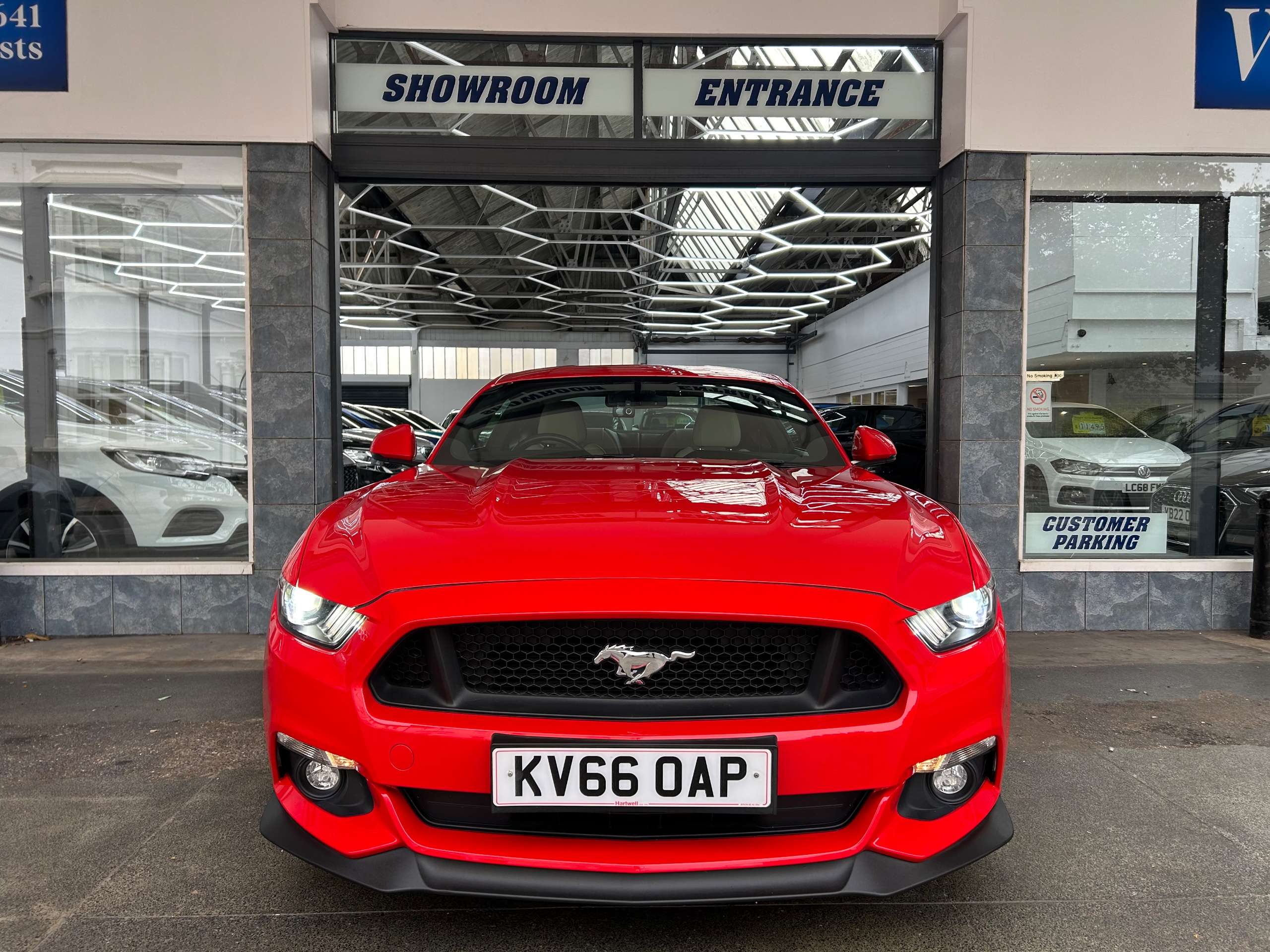 A 2017 FORD MUSTANG 5.0 V8 GT Fastback Petrol SelShift Euro 6 (416 bhp) 2dr A 2017 FORD MUSTANG 5.0 V8 GT Fastback Petrol SelShift Euro 6 (416 bhp) 2dr