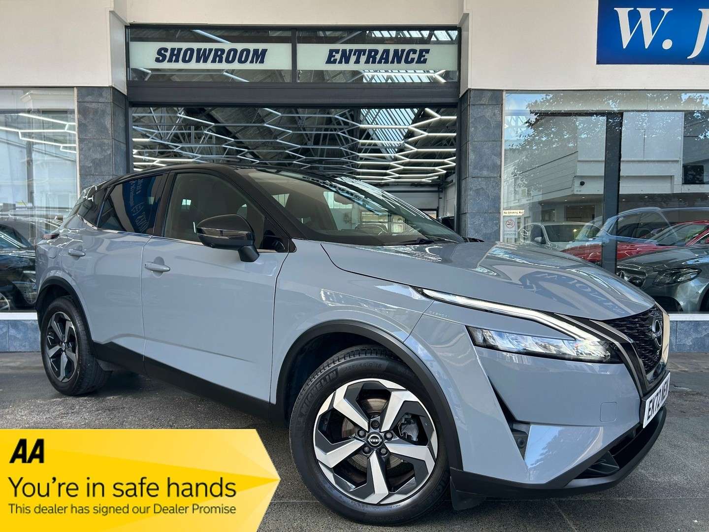 A 2022 NISSAN QASHQAI 1.3 DIG-T MHEV N-Connecta SUV Petrol Hybrid Manual Euro 6 (s/s) (158 ps) 5dr A 2022 NISSAN QASHQAI 1.3 DIG-T MHEV N-Connecta SUV Petrol Hybrid Manual Euro 6 (s/s) (158 ps) 5dr