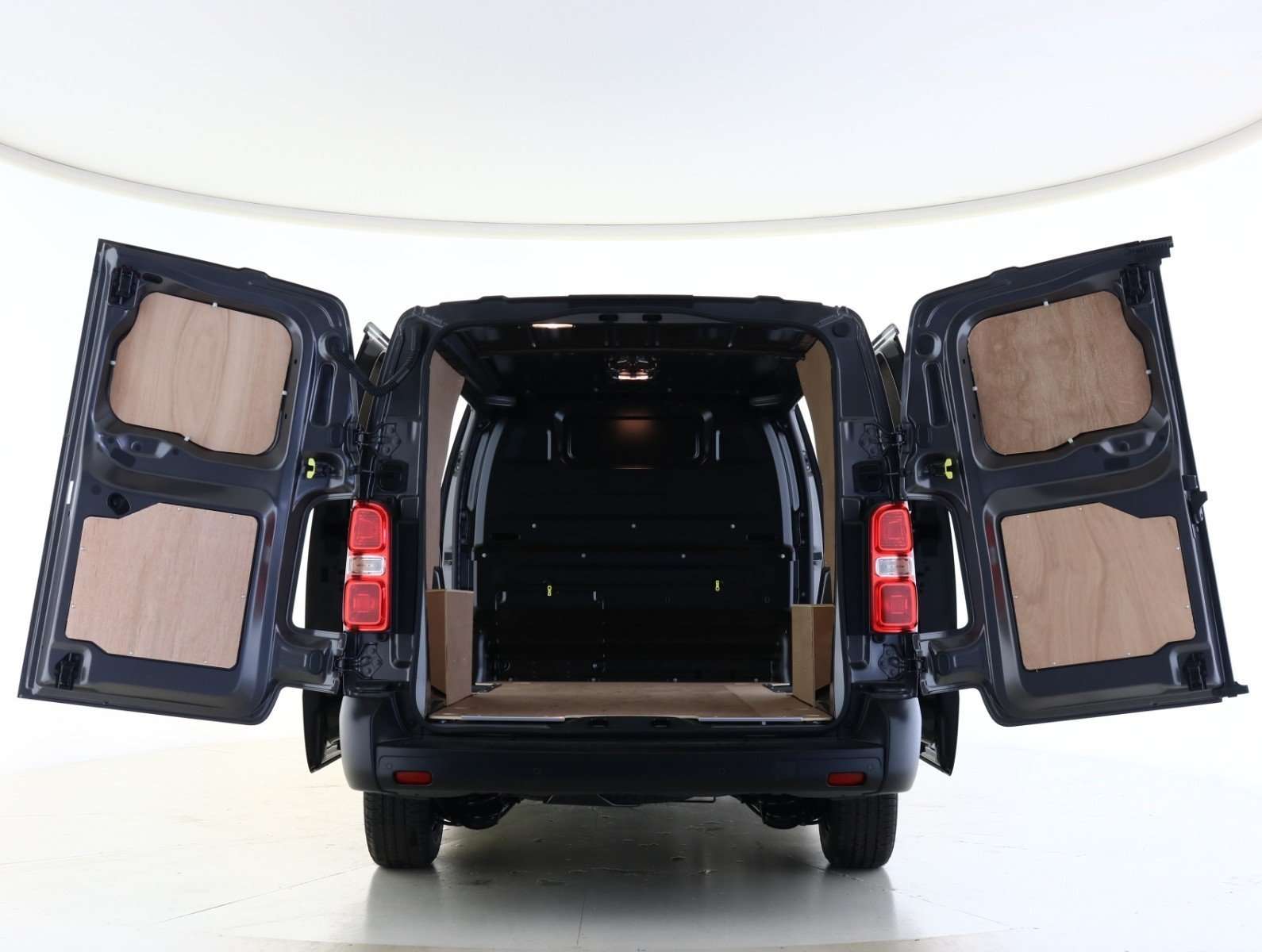 A null CITROEN DISPATCH XL 2.0 BlueHDi 145 Van Enterprise A null CITROEN DISPATCH XL 2.0 BlueHDi 145 Van Enterprise