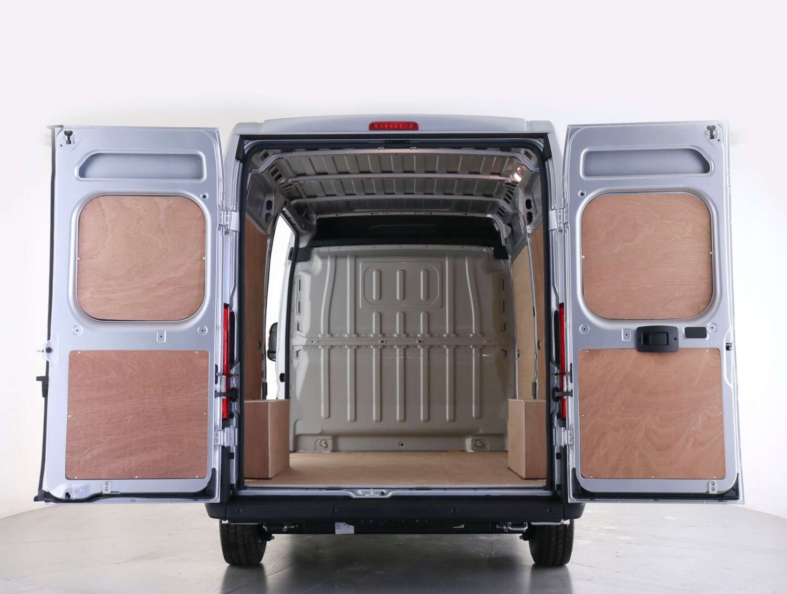 A null CITROEN RELAY 2.2 BlueHDi L2H2 Van 140ps Enterprise Pro A null CITROEN RELAY 2.2 BlueHDi L2H2 Van 140ps Enterprise Pro