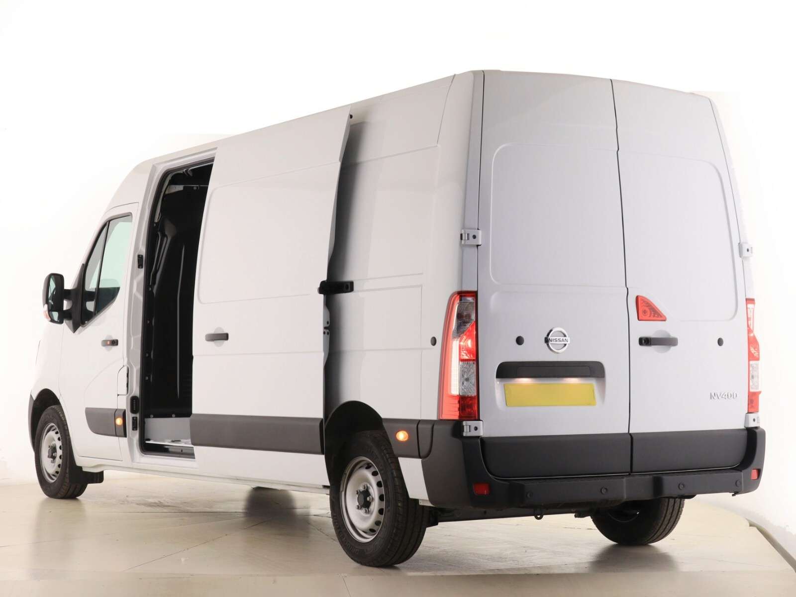 null NISSAN INTERSTAR null NISSAN INTERSTAR