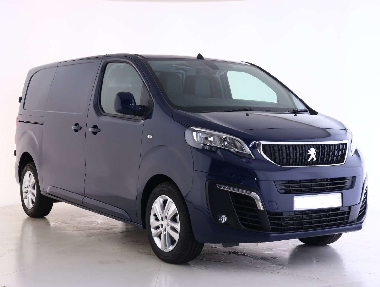 A null PEUGEOT EXPERT Standard 1400 2.0 BlueHDi 120 Asphalt Premium Van A null PEUGEOT EXPERT Standard 1400 2.0 BlueHDi 120 Asphalt Premium Van