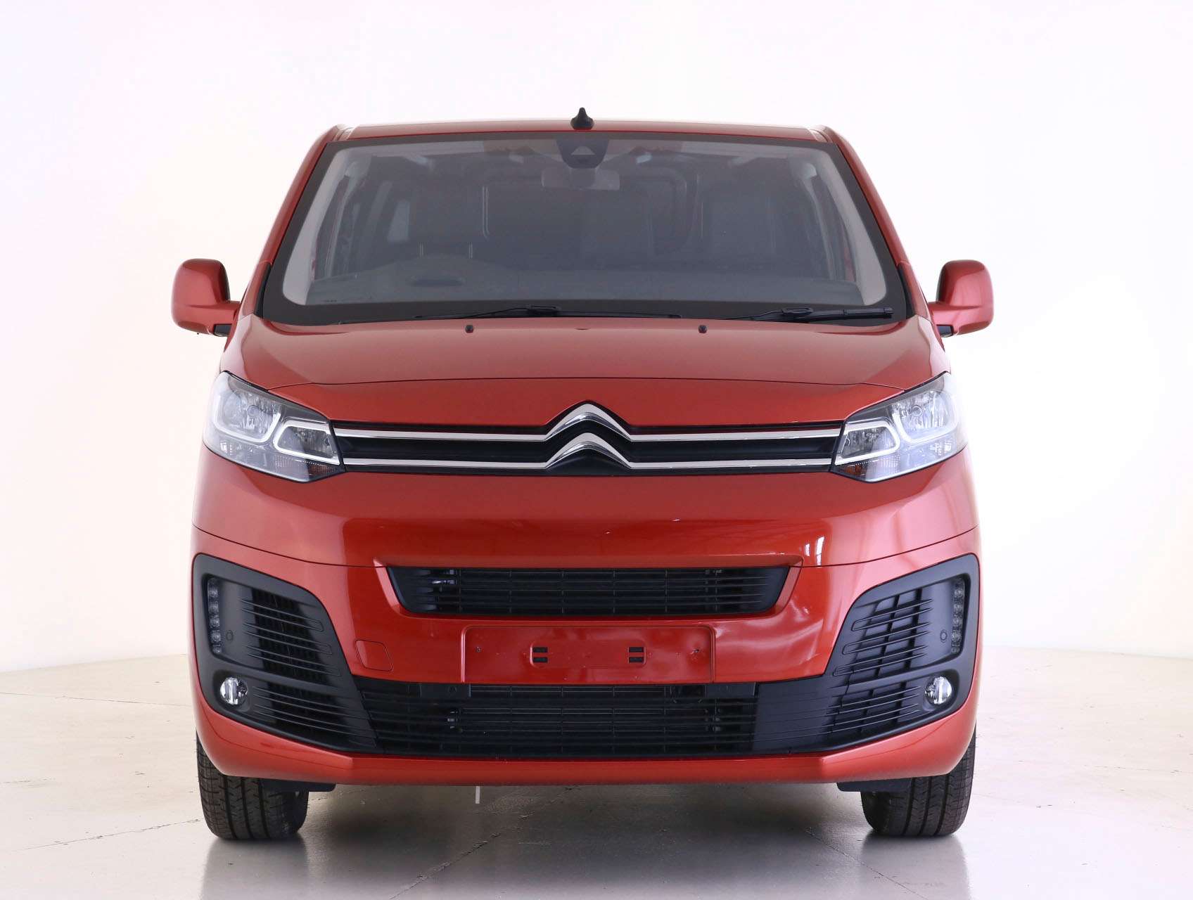 A null CITROEN DISPATCH M 1400 2.0 BlueHDi 180 Van Driver EAT8 A null CITROEN DISPATCH M 1400 2.0 BlueHDi 180 Van Driver EAT8