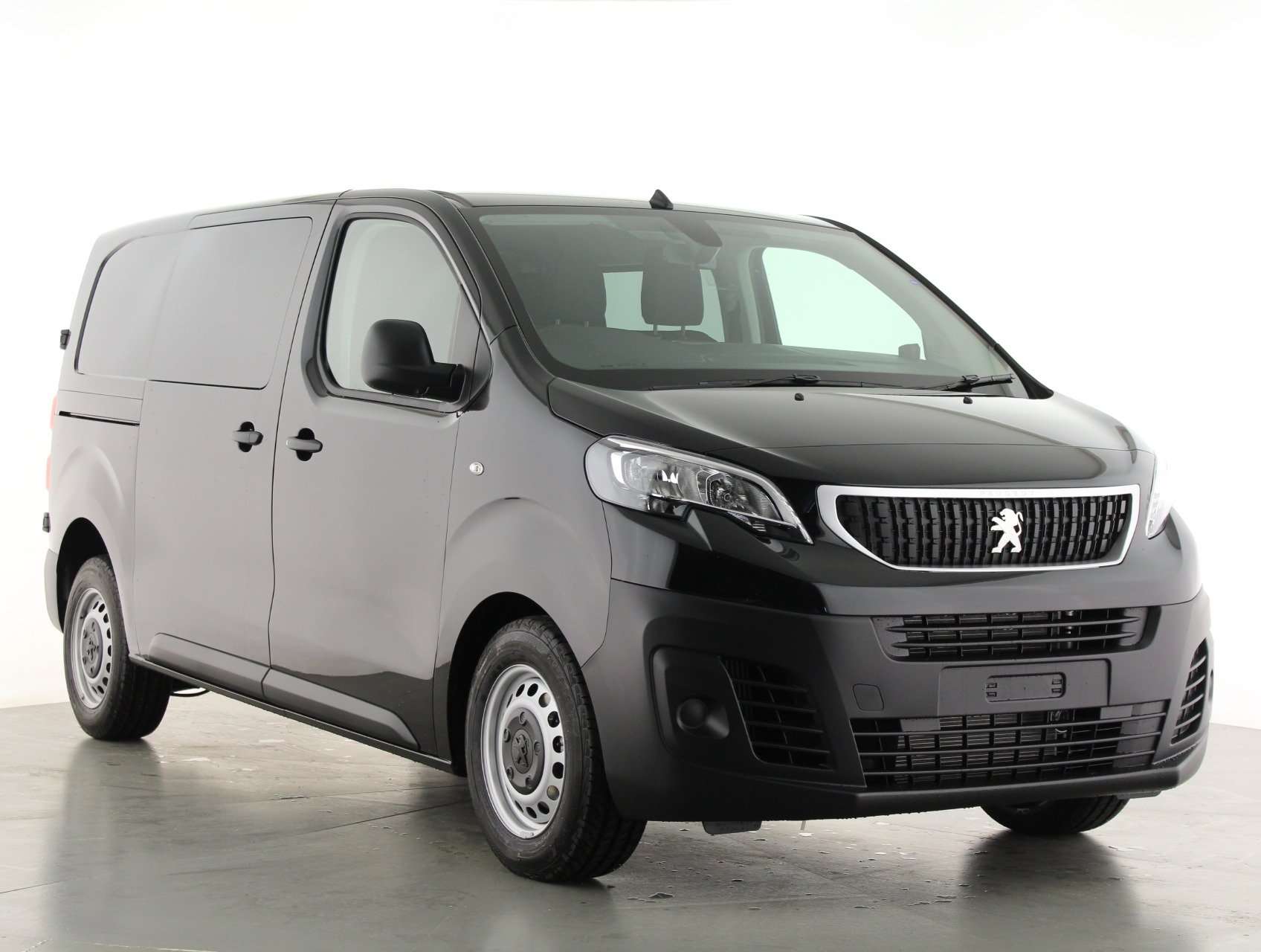 A null PEUGEOT EXPERT Long 1400 2.0 BlueHDi 120 Professional Premium Crew Van A null PEUGEOT EXPERT Long 1400 2.0 BlueHDi 120 Professional Premium Crew Van