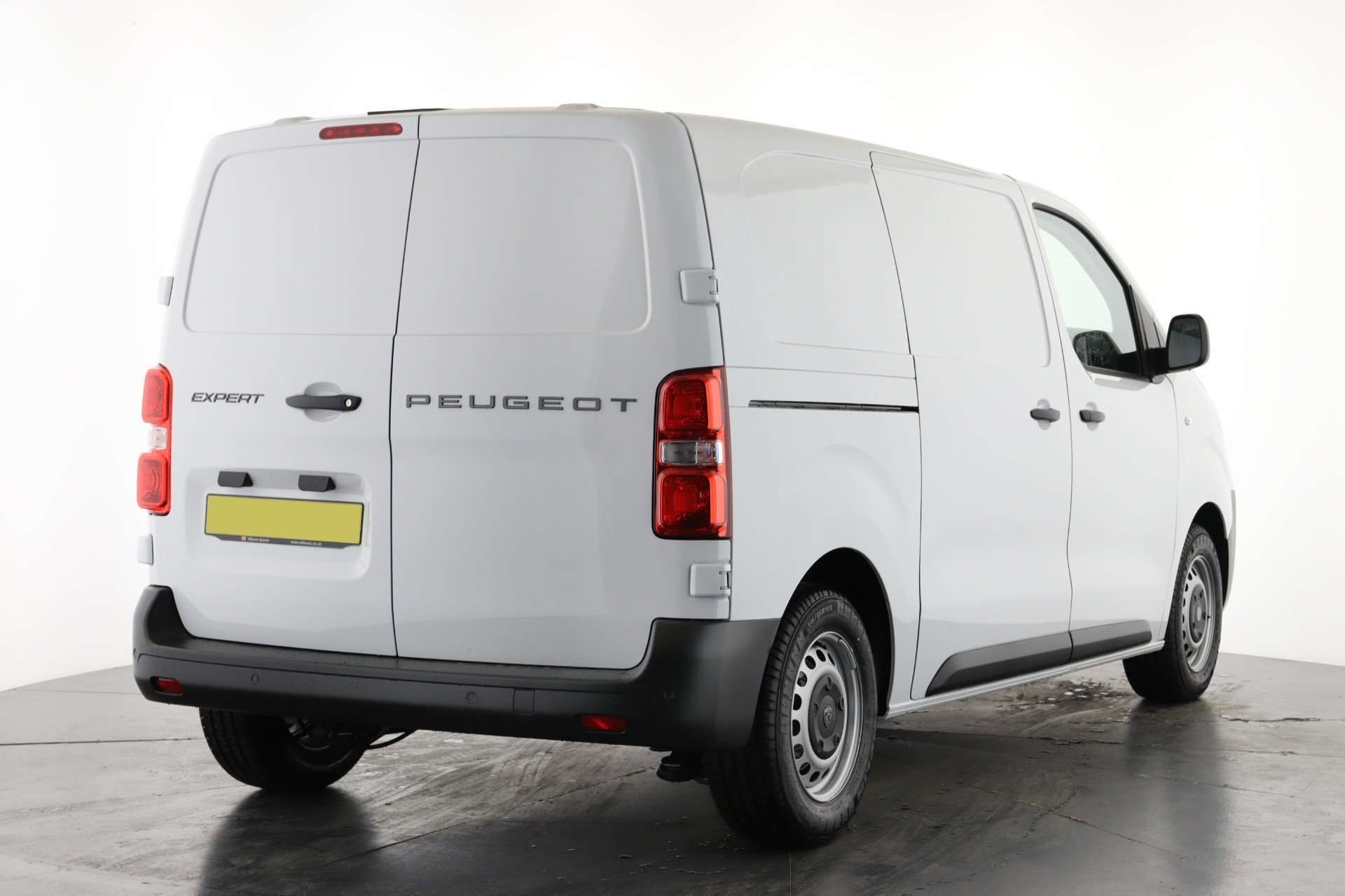 A null PEUGEOT EXPERT Standard 1.5 BlueHDi 120 Professional Van A null PEUGEOT EXPERT Standard 1.5 BlueHDi 120 Professional Van