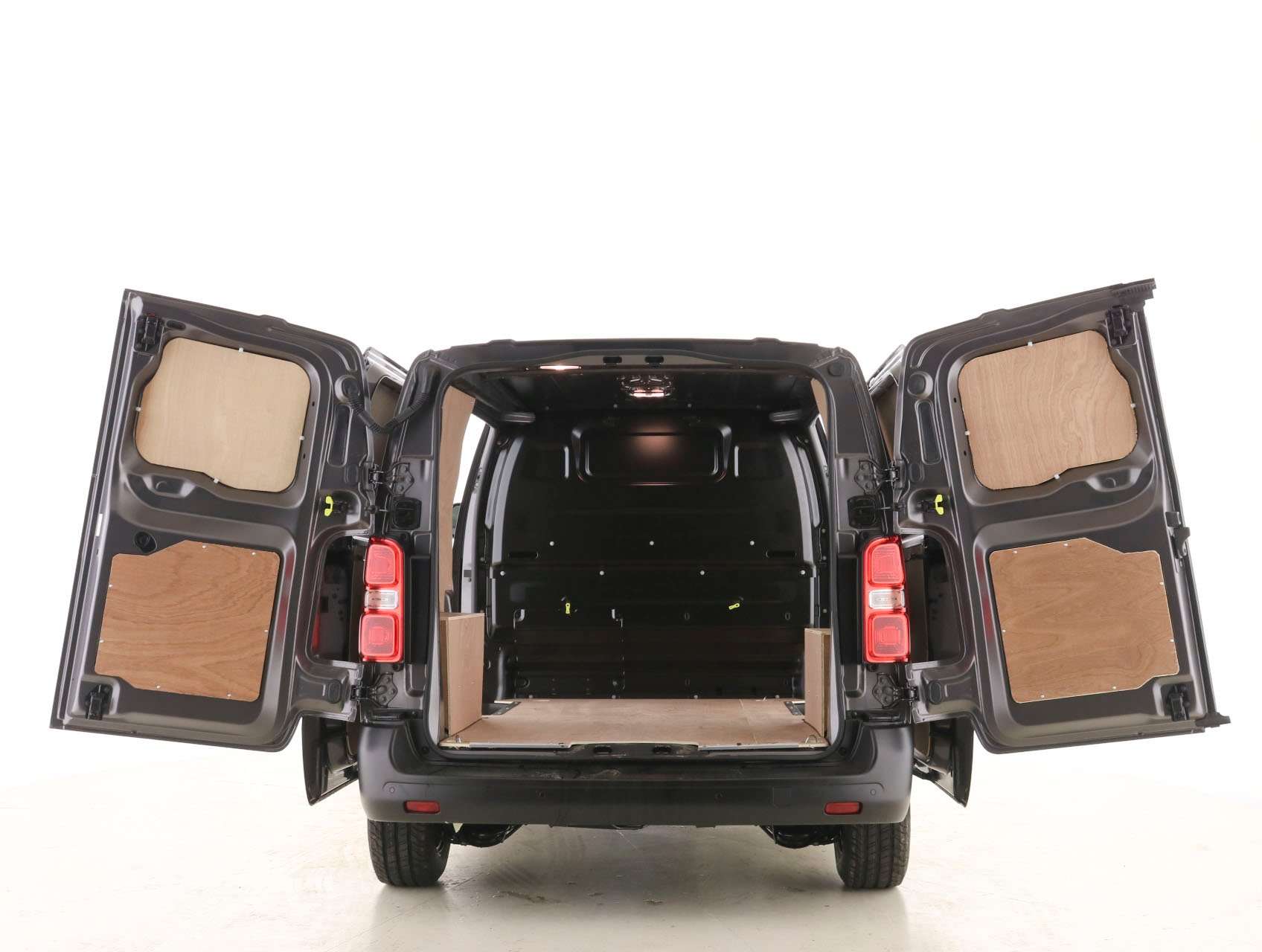 A null PEUGEOT EXPERT Long 1000 BlueHDi 100 Professional Premium Van A null PEUGEOT EXPERT Long 1000 BlueHDi 100 Professional Premium Van