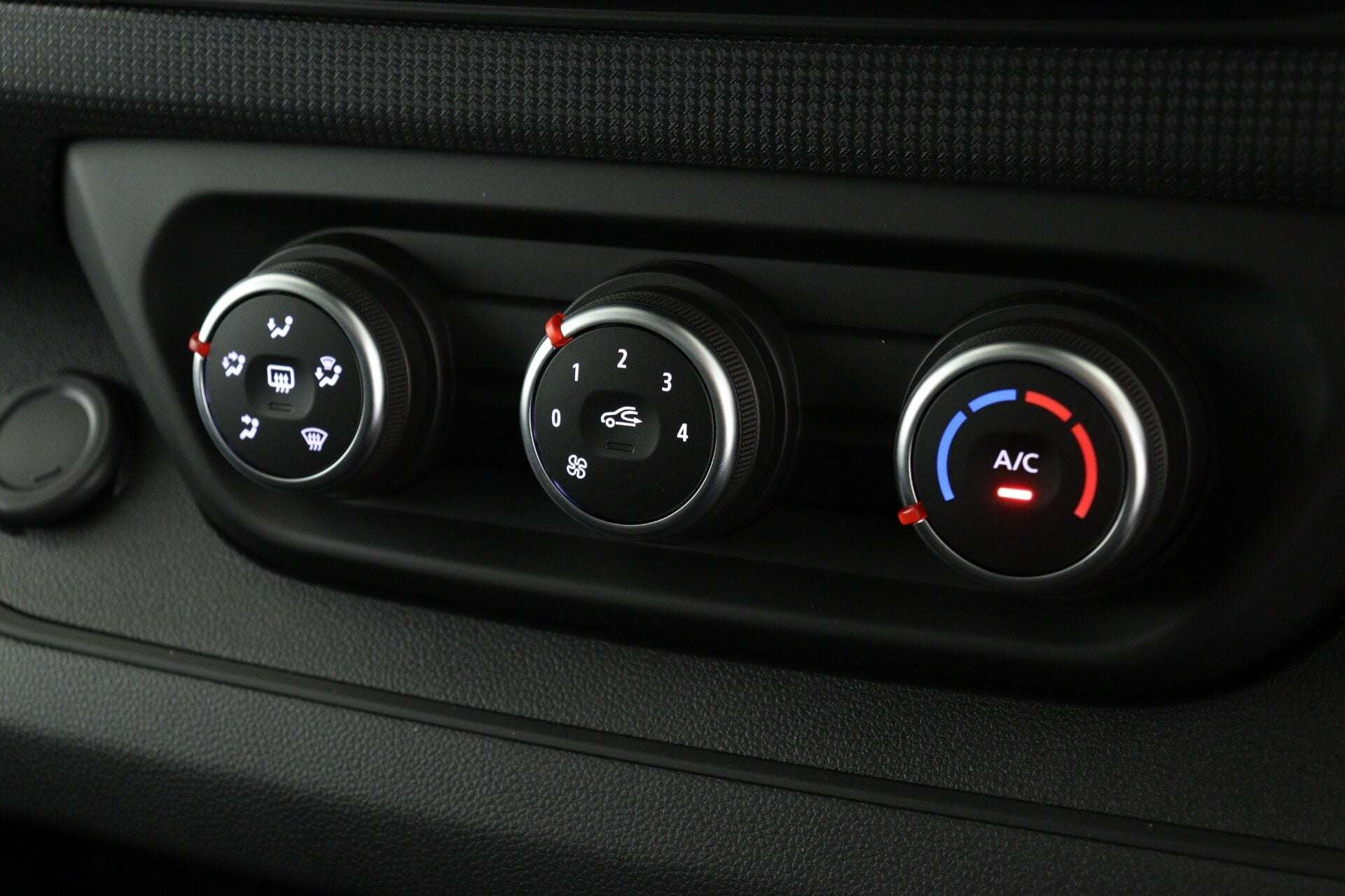 null RENAULT TRAFIC null RENAULT TRAFIC