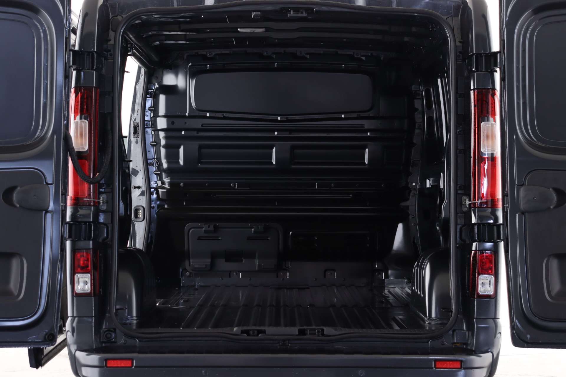 A null RENAULT TRAFIC SL28 Blue dCi 150 Sport+ Van A null RENAULT TRAFIC SL28 Blue dCi 150 Sport+ Van