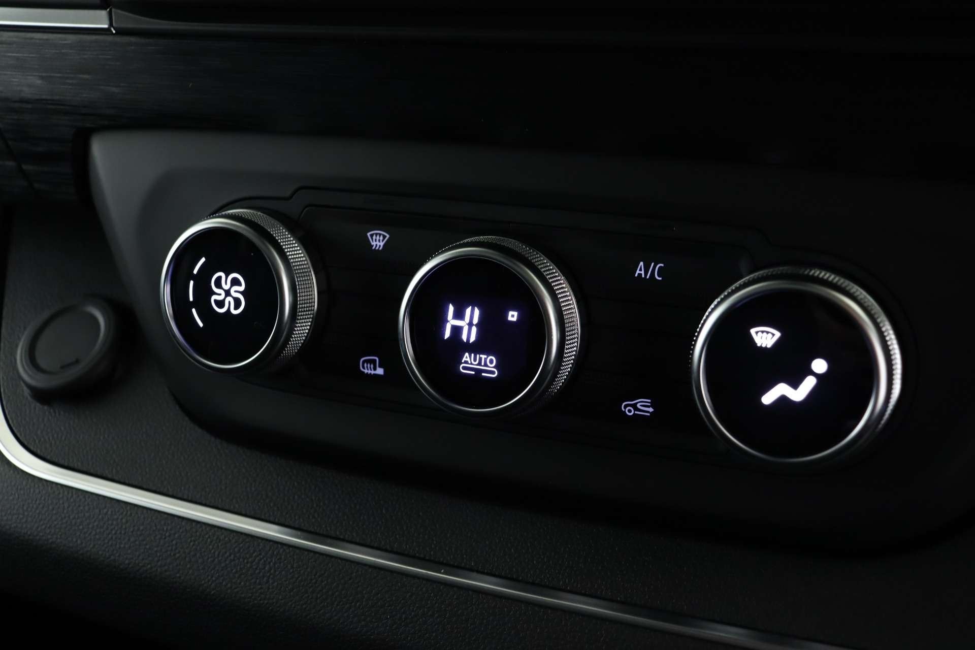 null RENAULT TRAFIC null RENAULT TRAFIC