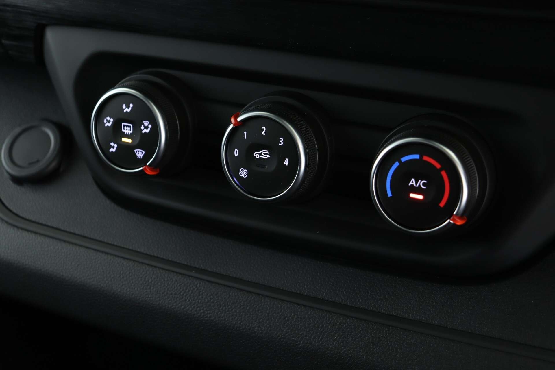 null RENAULT TRAFIC null RENAULT TRAFIC