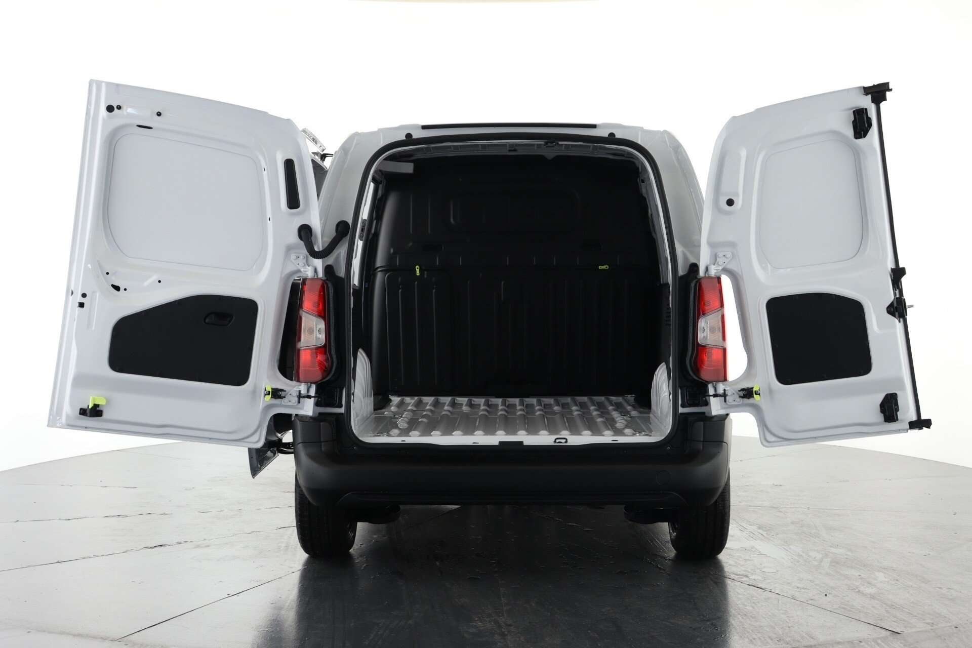 A null FIAT DOBLO Doblo L1 Blue HDi 100 HP 650 KG Standard A null FIAT DOBLO Doblo L1 Blue HDi 100 HP 650 KG Standard