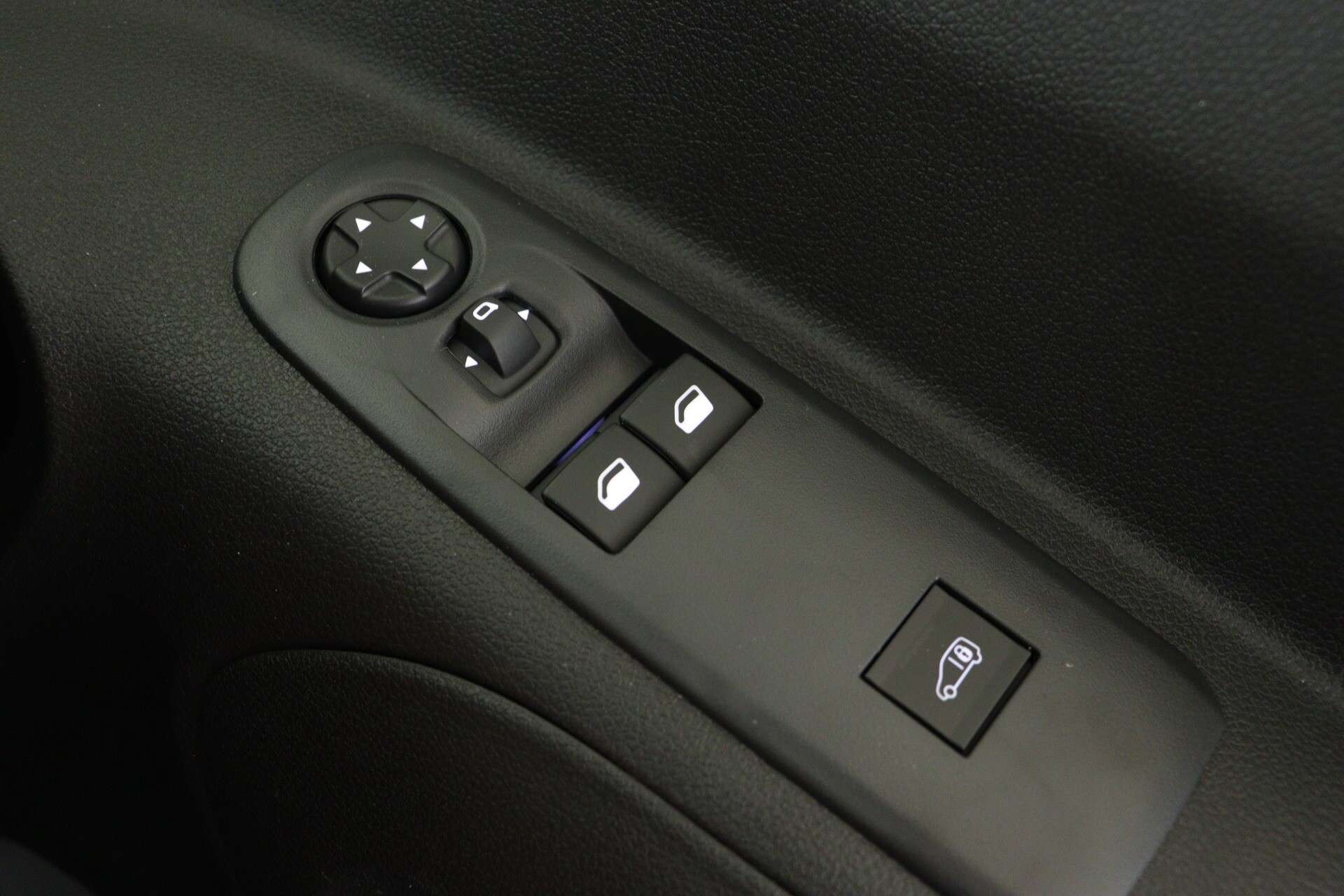 null PEUGEOT PARTNER null PEUGEOT PARTNER