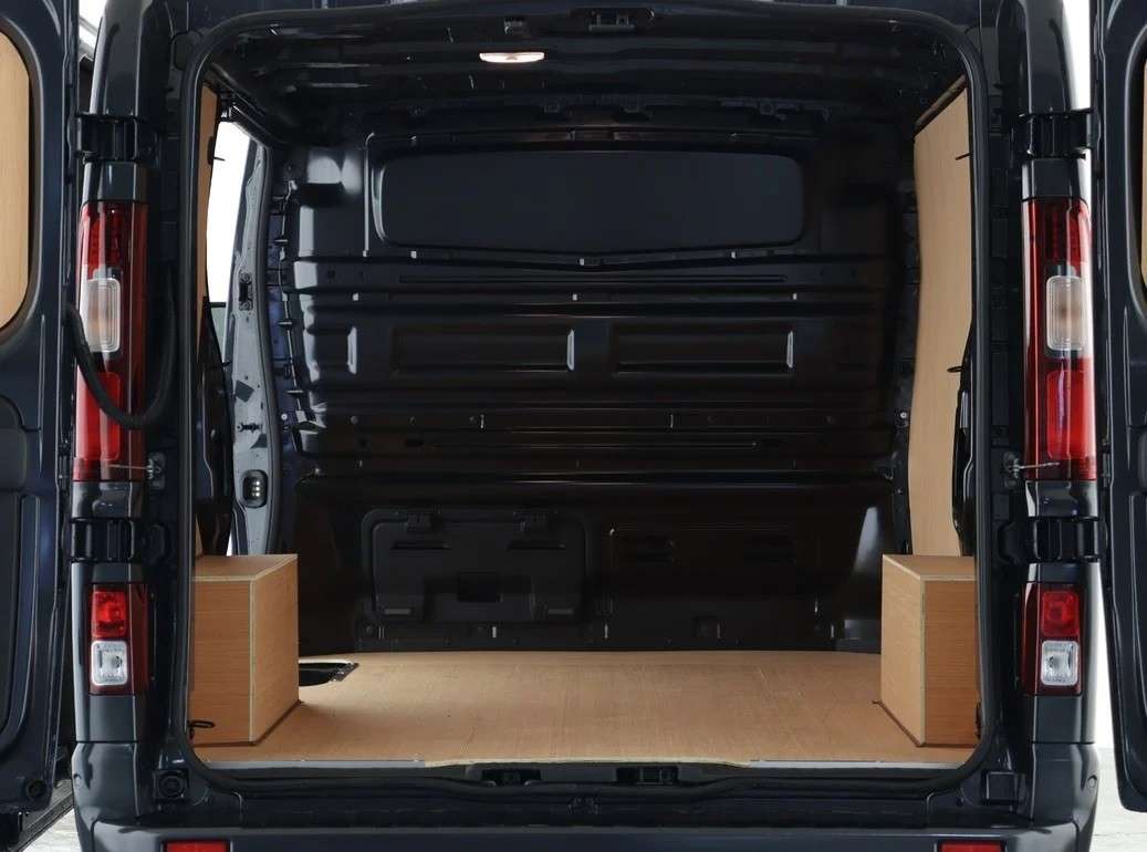 A null RENAULT TRAFIC SL30 Blue dCi 150 Extra Sport A null RENAULT TRAFIC SL30 Blue dCi 150 Extra Sport