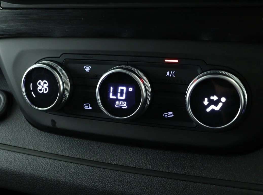 null RENAULT TRAFIC null RENAULT TRAFIC