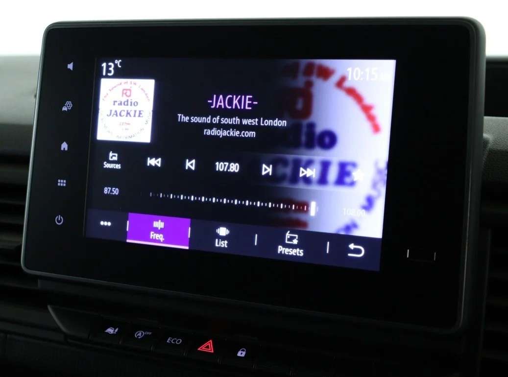 null RENAULT TRAFIC null RENAULT TRAFIC