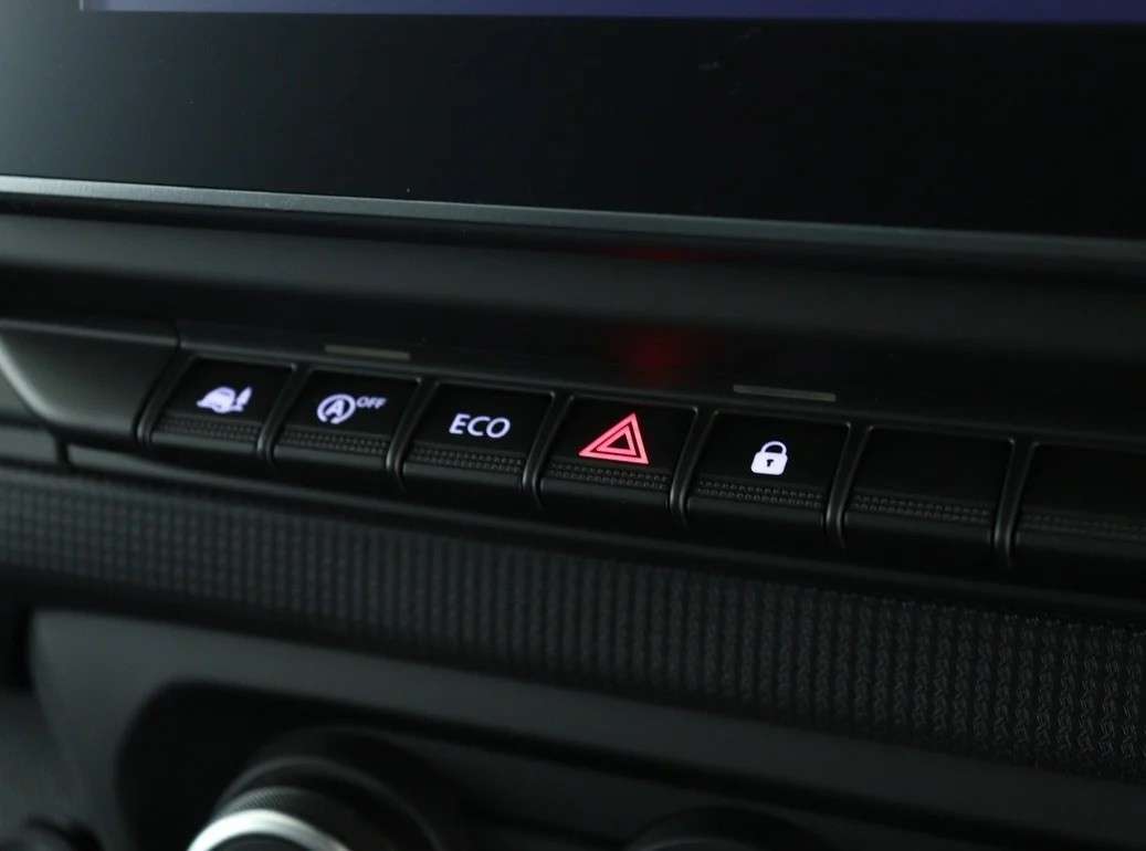 null RENAULT TRAFIC null RENAULT TRAFIC