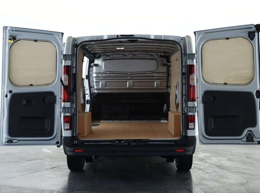 A null RENAULT TRAFIC LL30 Blue dCi 130 Extra (was Sport) A null RENAULT TRAFIC LL30 Blue dCi 130 Extra (was Sport)