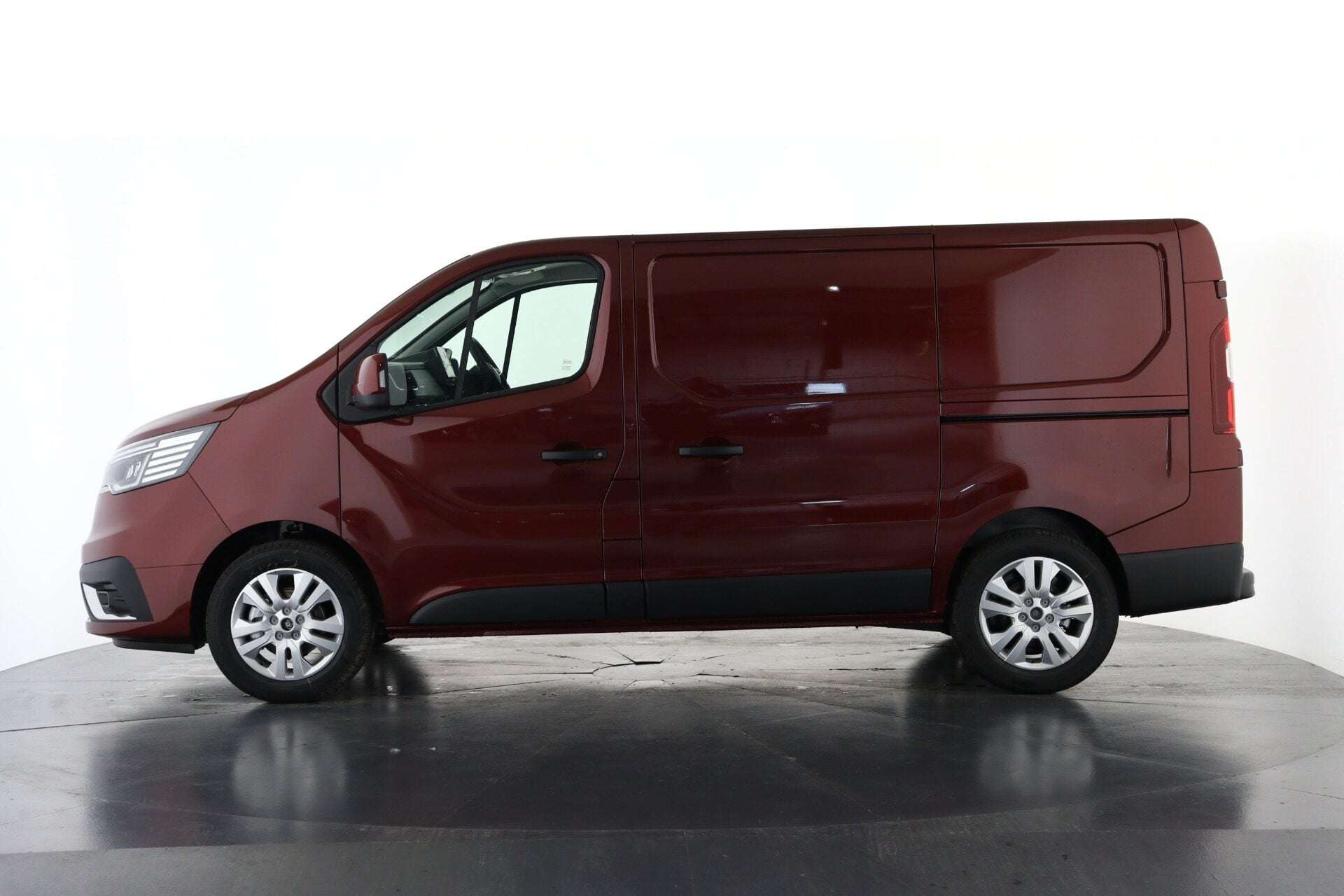null RENAULT TRAFIC null RENAULT TRAFIC