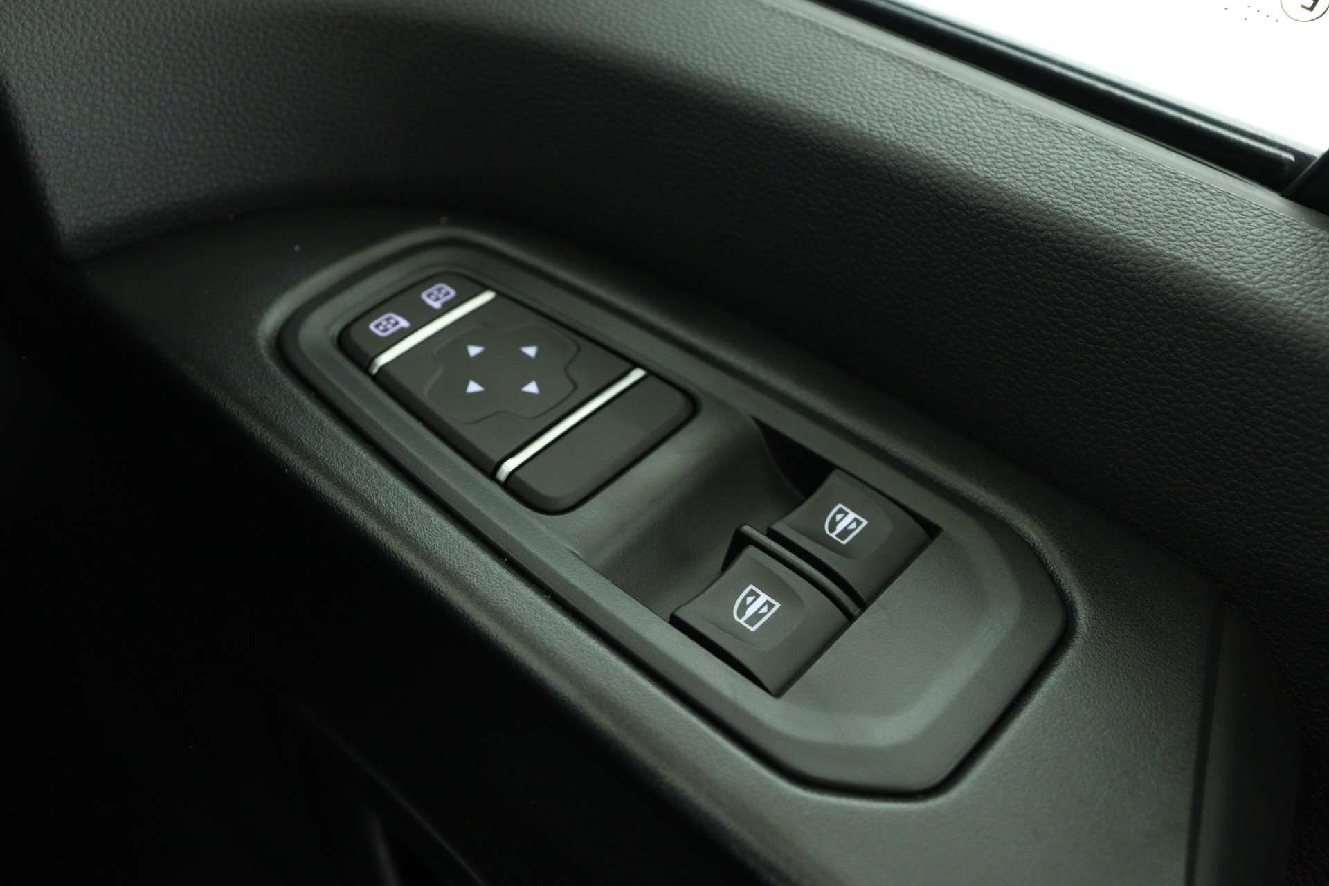 null RENAULT TRAFIC null RENAULT TRAFIC