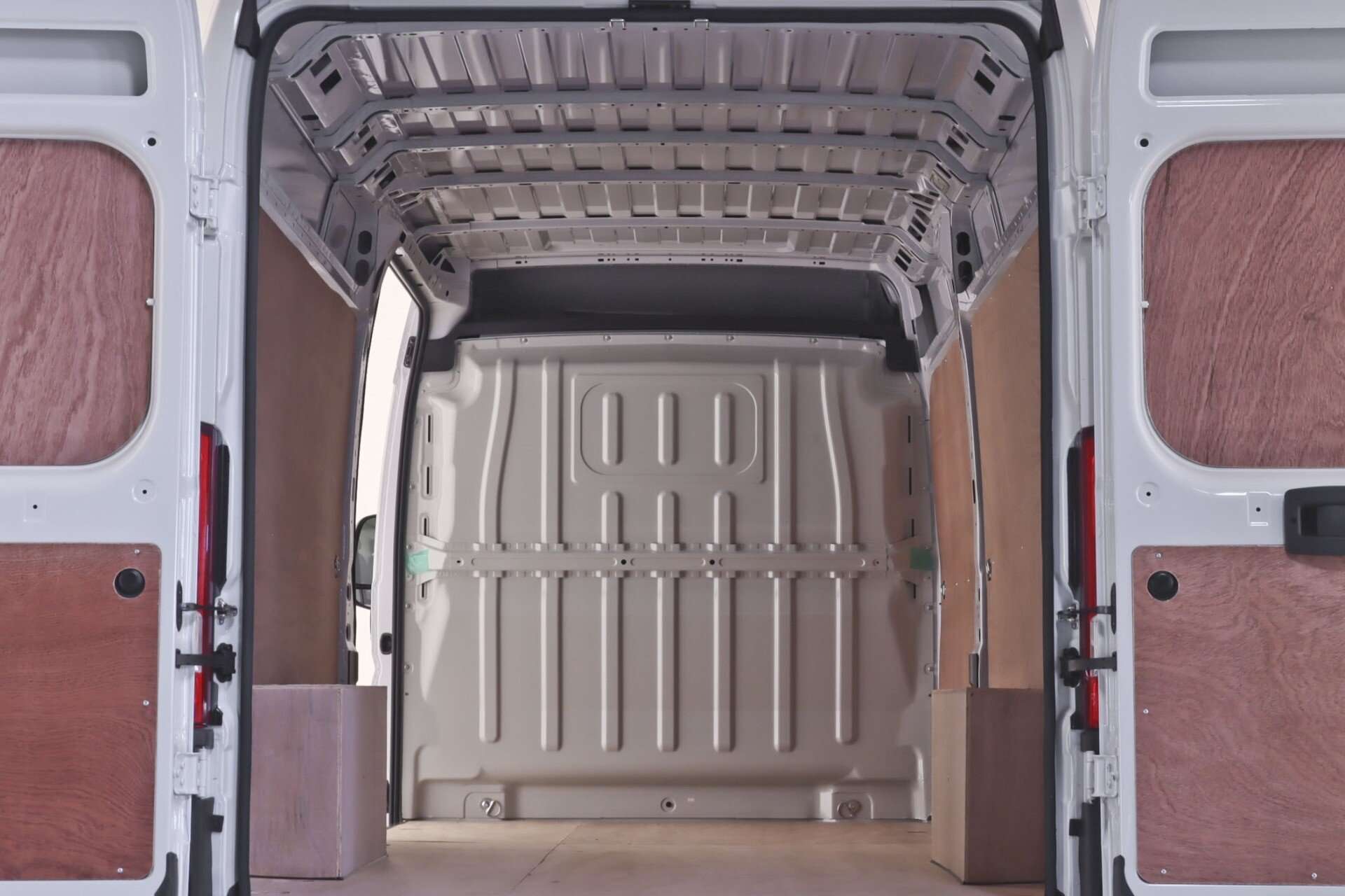 A null PEUGEOT BOXER BLUEHDI 435 L4H2 PROFESSIONAL PREMIUM PLUS P/V A null PEUGEOT BOXER BLUEHDI 435 L4H2 PROFESSIONAL PREMIUM PLUS P/V