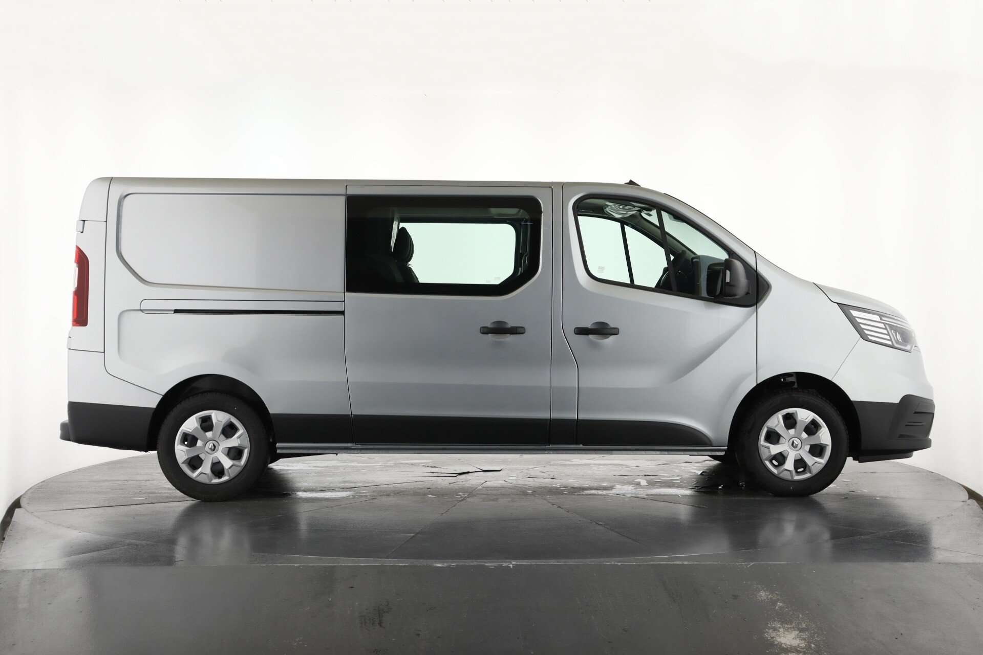null RENAULT TRAFIC null RENAULT TRAFIC