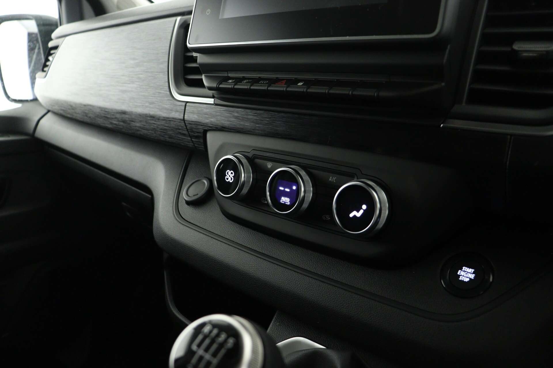 2025 RENAULT TRAFIC 2025 RENAULT TRAFIC