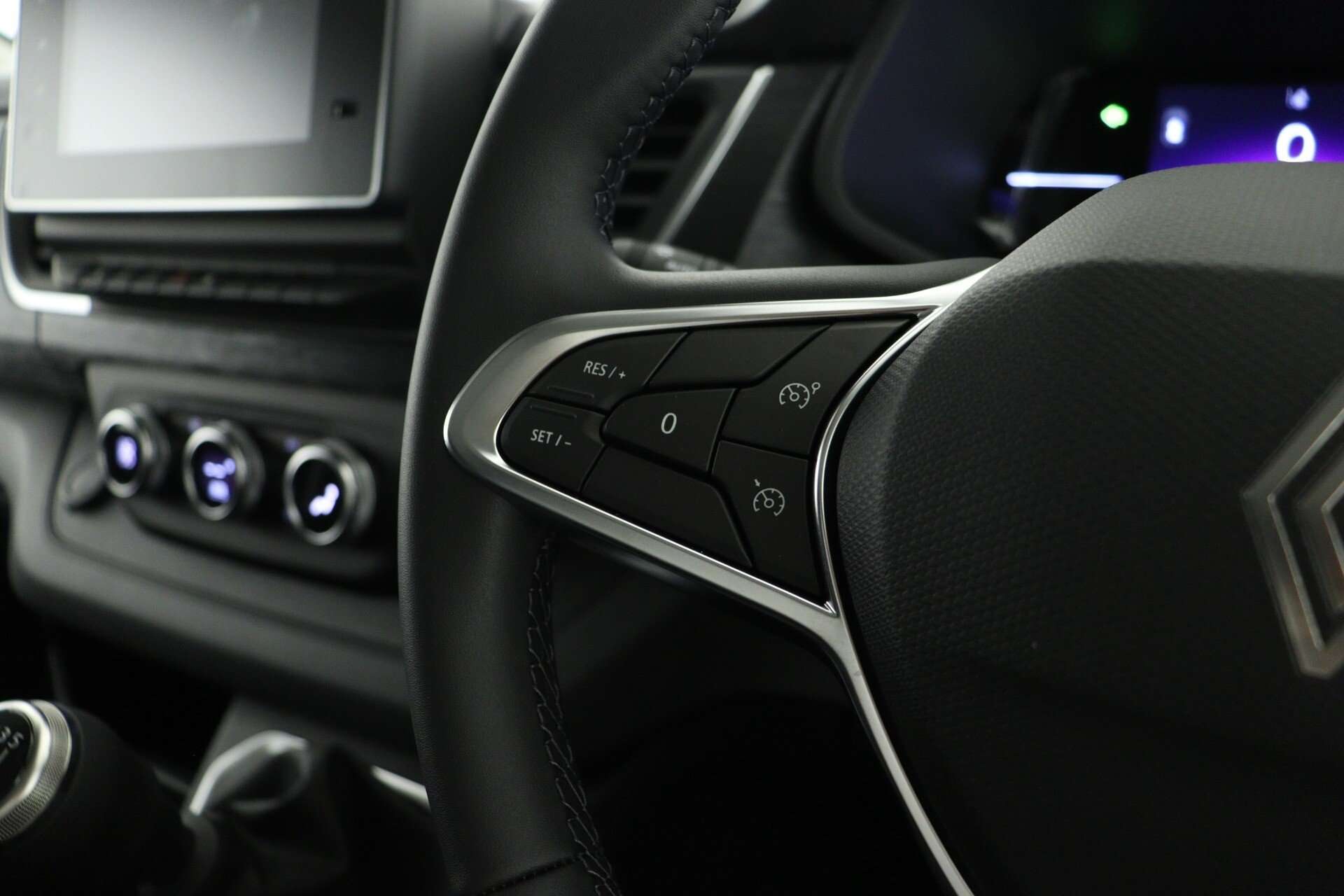 2025 RENAULT TRAFIC 2025 RENAULT TRAFIC