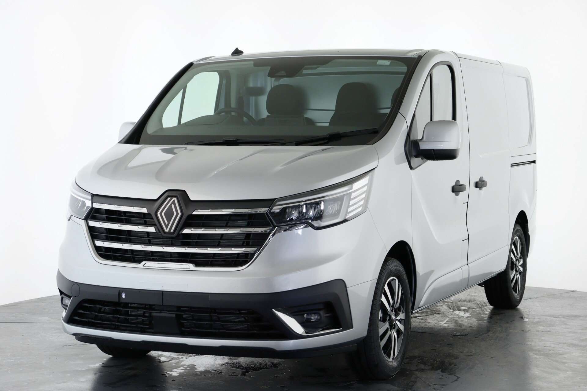 2025 RENAULT TRAFIC 2025 RENAULT TRAFIC