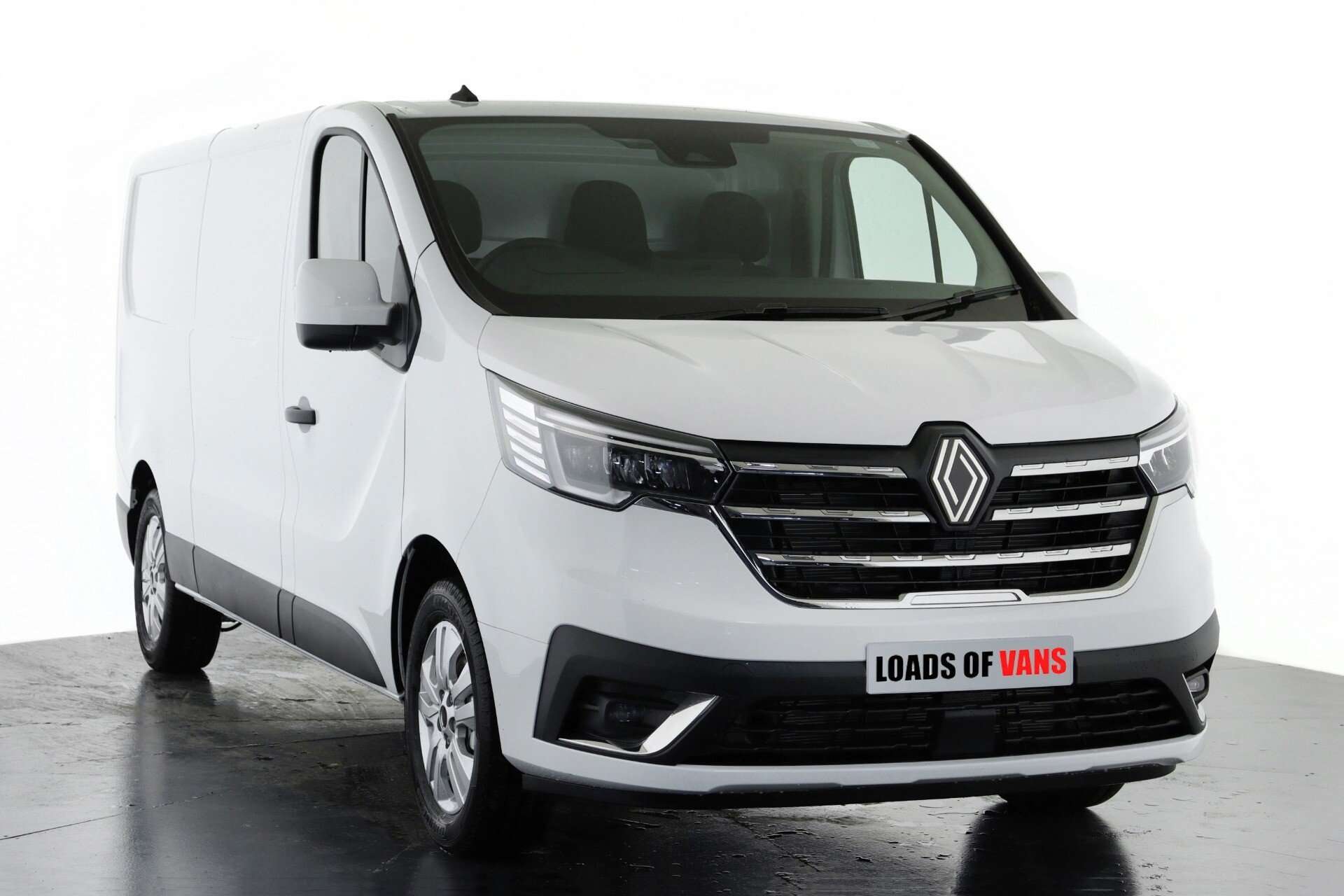 Check out this Renault Trafic 2025 Diesel Manual