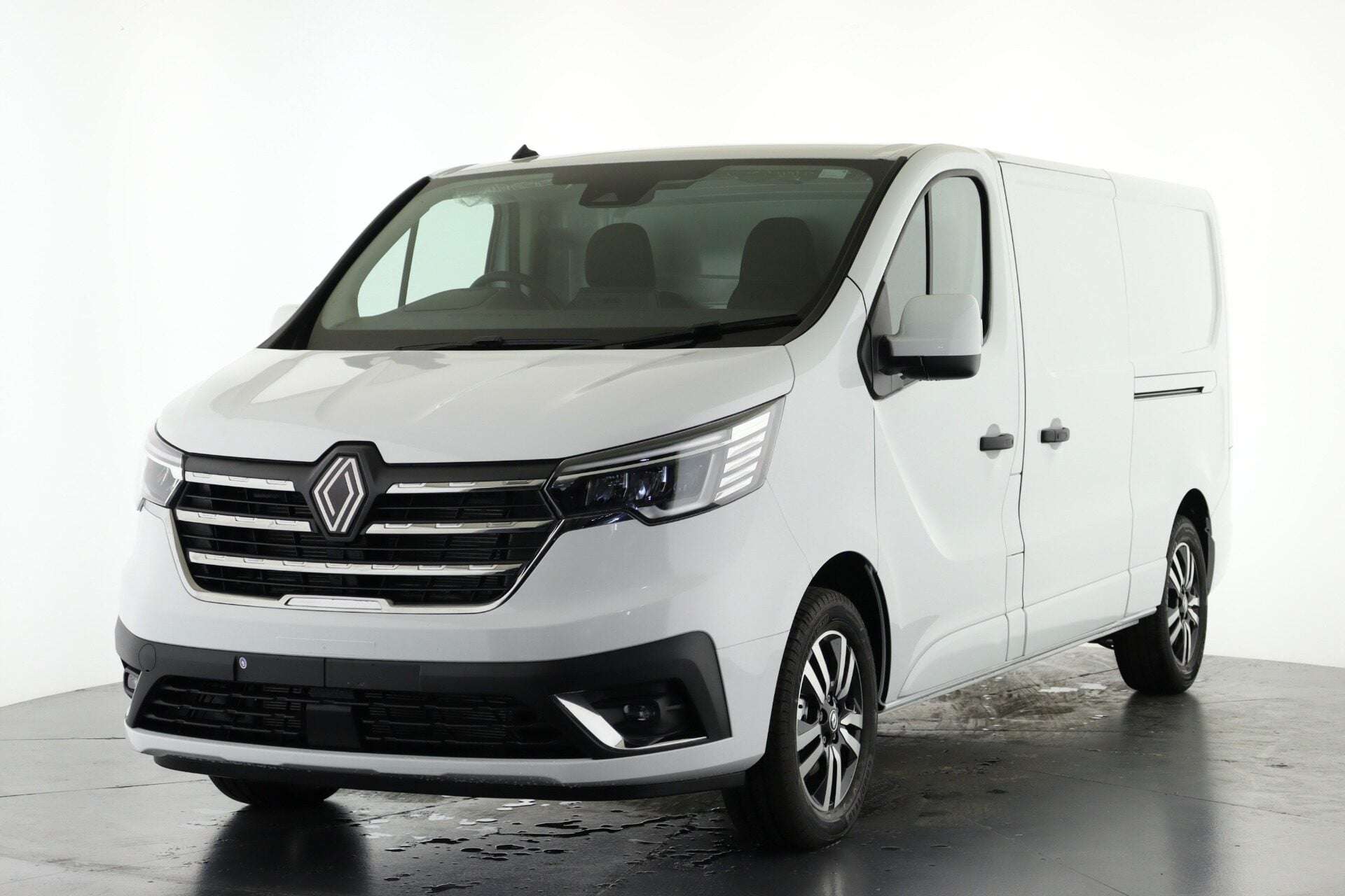 2025 RENAULT TRAFIC 2025 RENAULT TRAFIC
